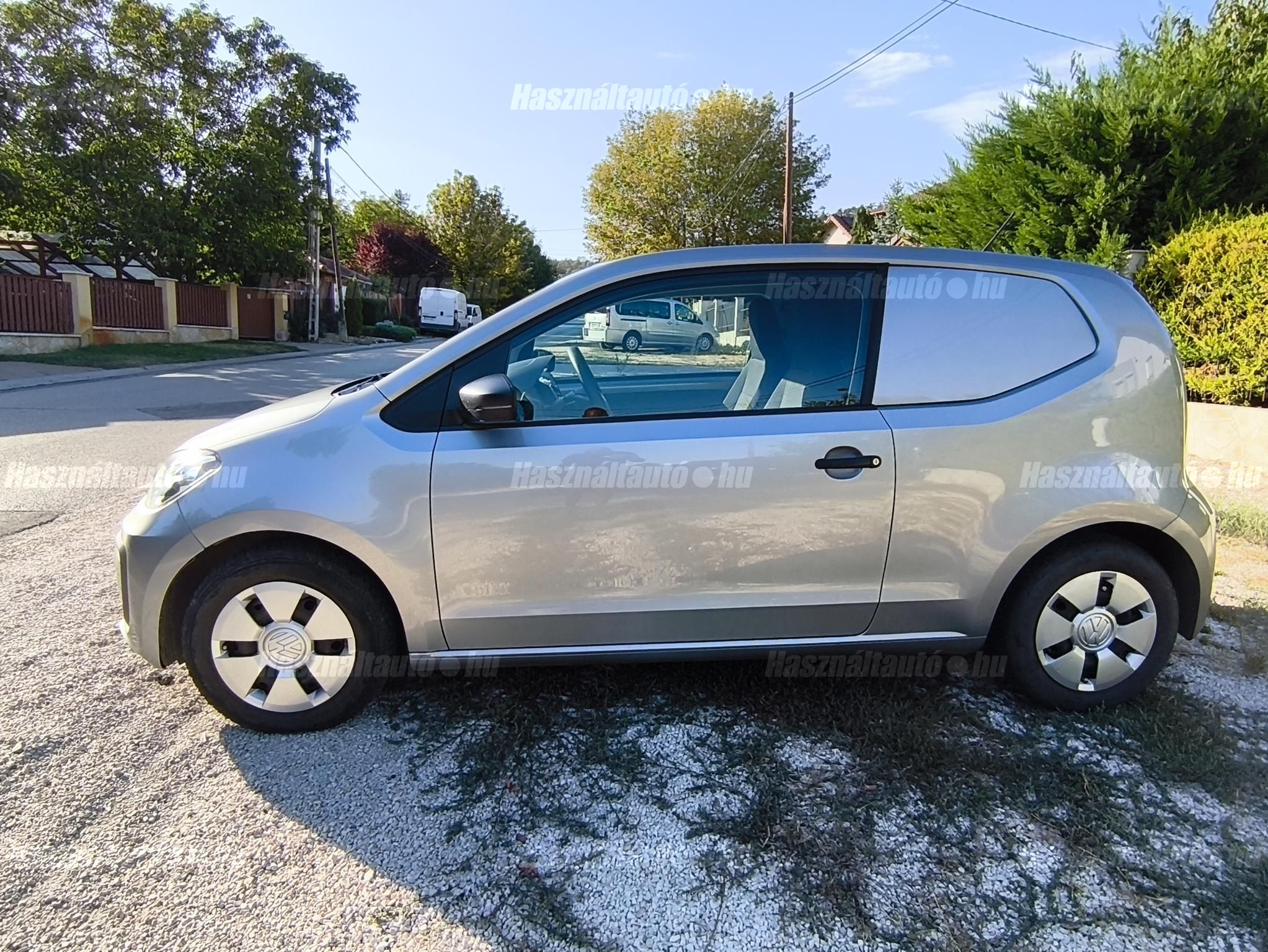 VOLKSWAGEN UP 2018/1 - 1