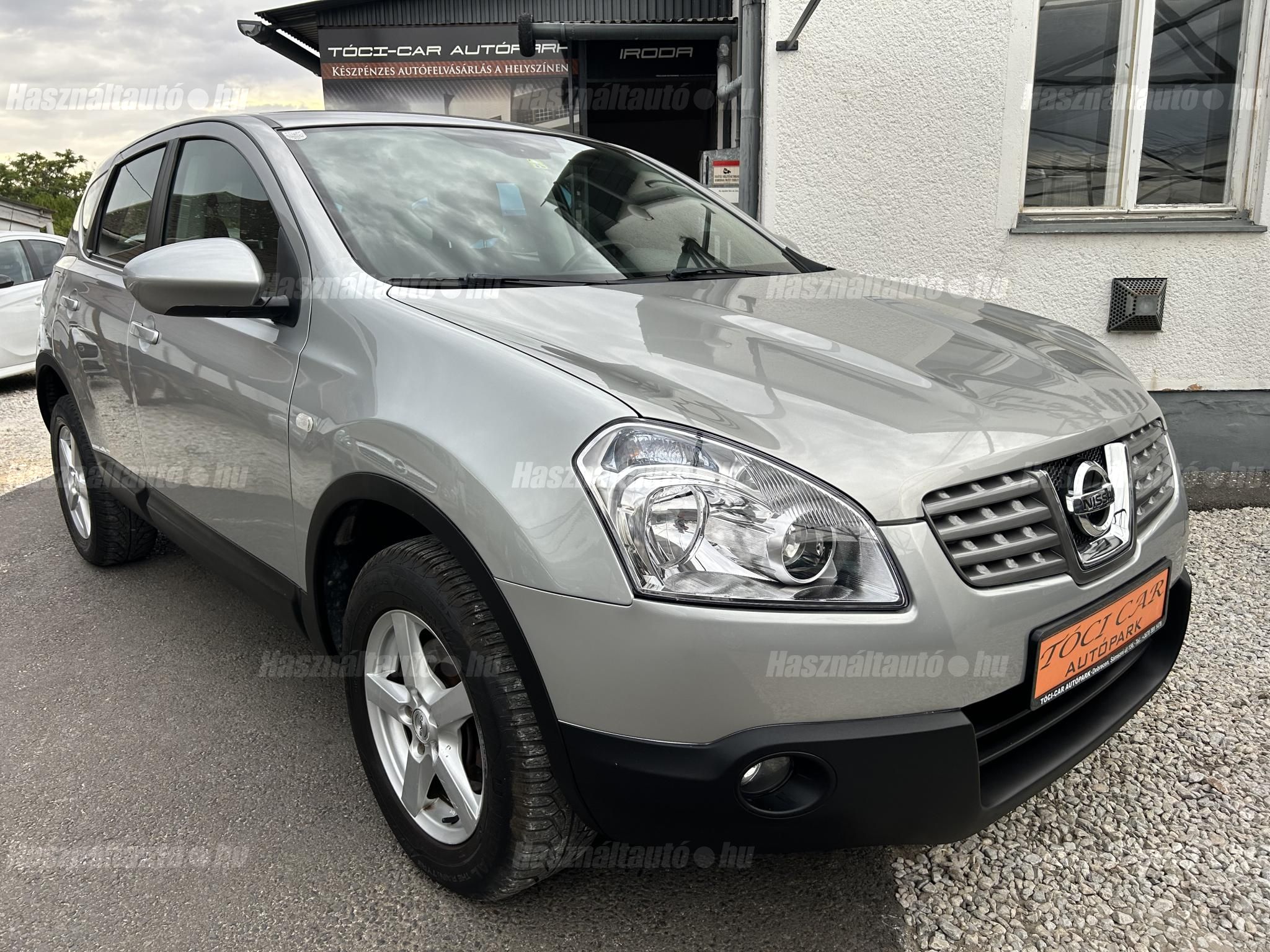 NISSAN QASHQAI 2009/10 - 1