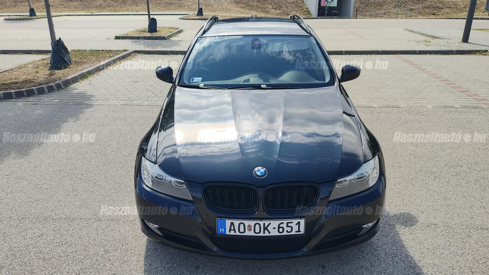 BMW 318 2009/7 - 1