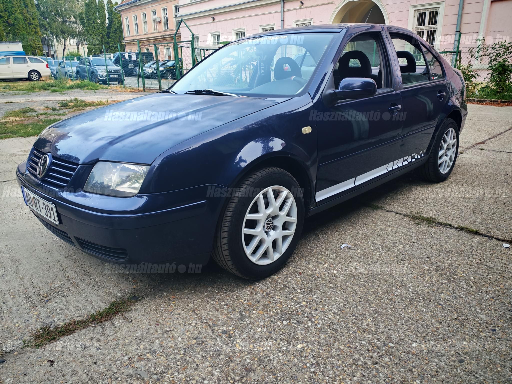 VOLKSWAGEN BORA 2000/2 - 1