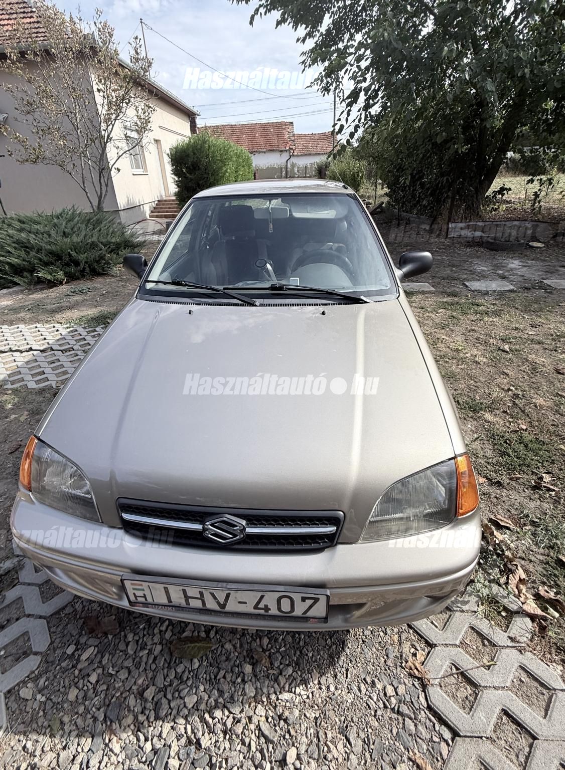 SUZUKI SWIFT 2002/10 - 1