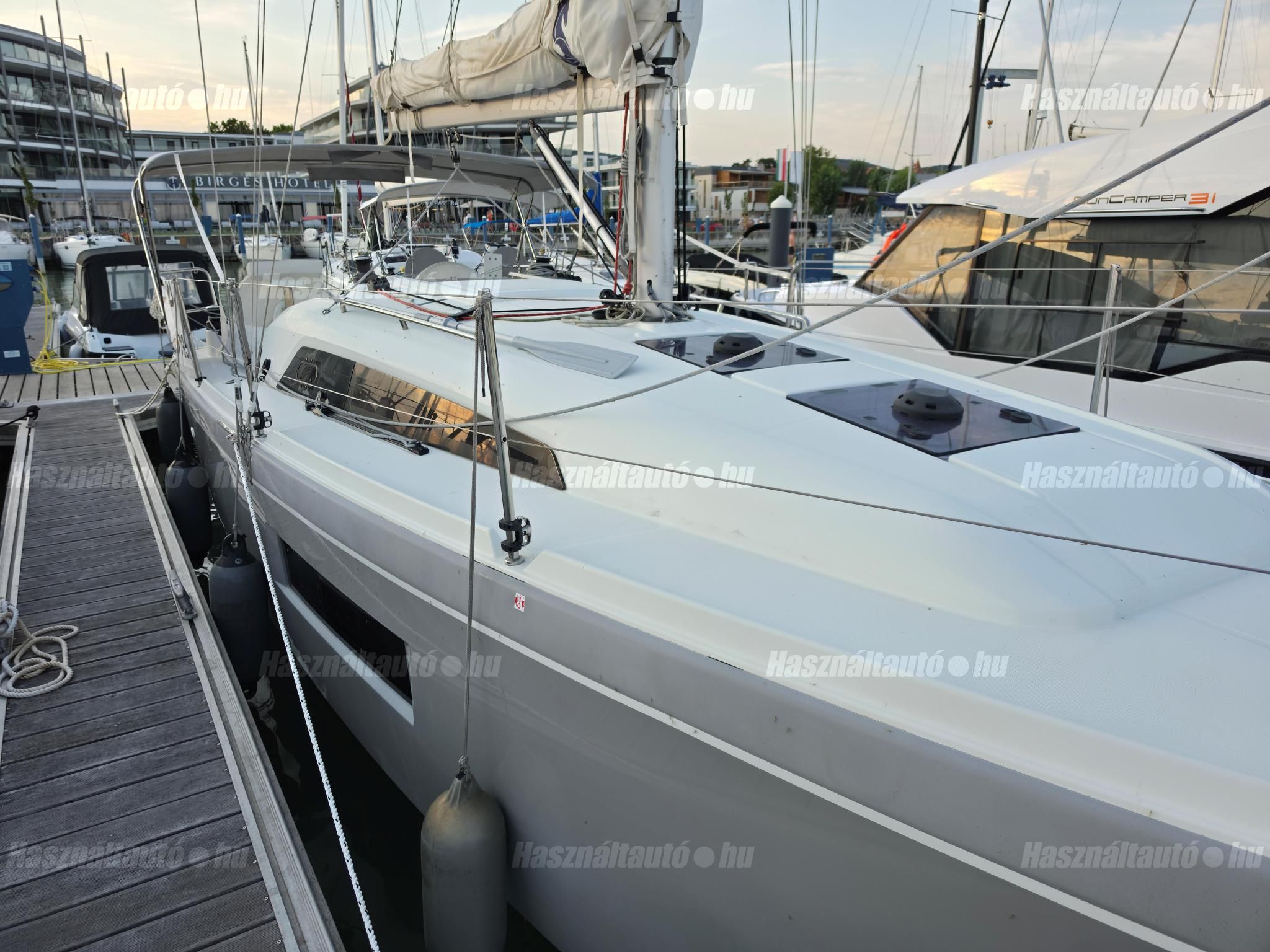 BENETEAU 2021/6 - 1