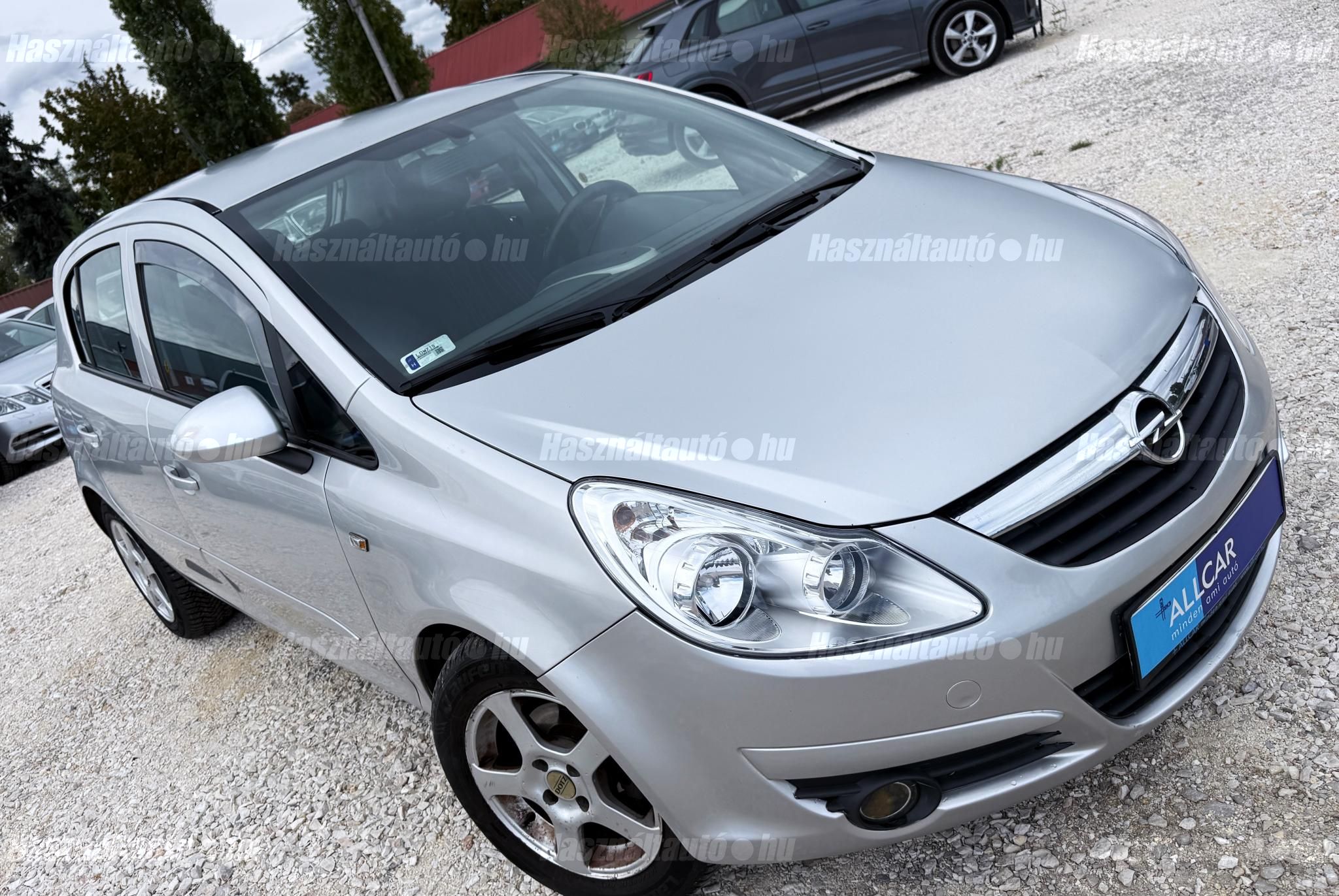 OPEL CORSA D 2008/5 - 1