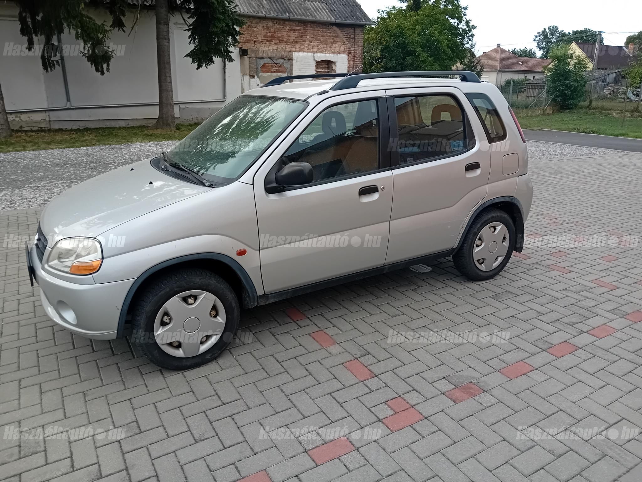 SUZUKI IGNIS 2003/7 - 1