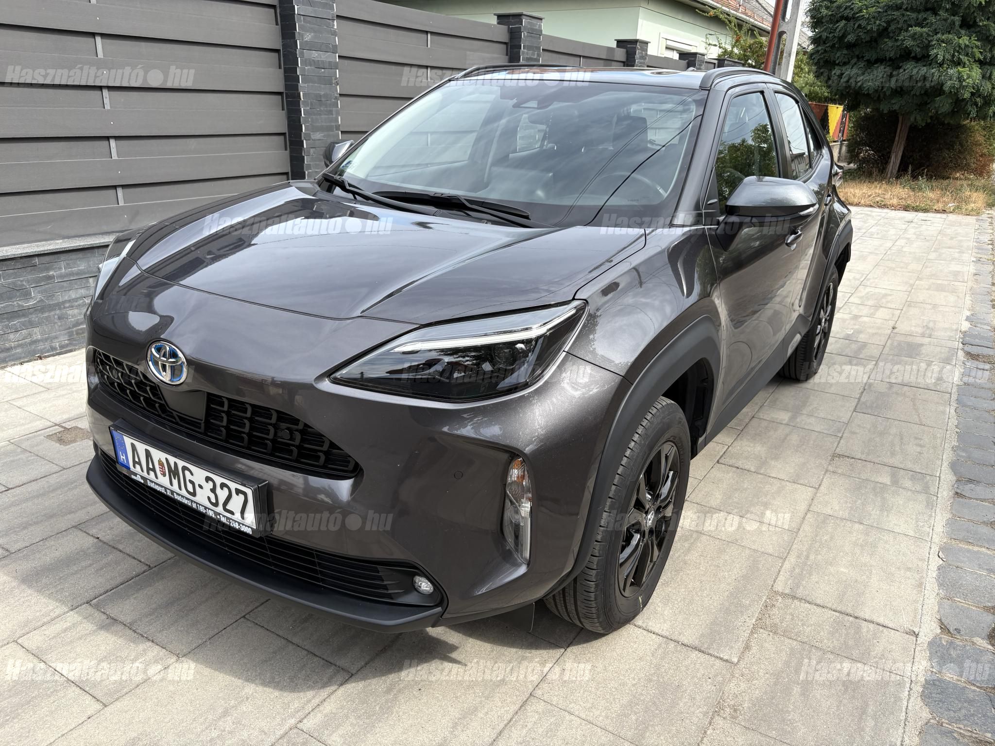 TOYOTA YARIS CROSS 2023/4 - 1