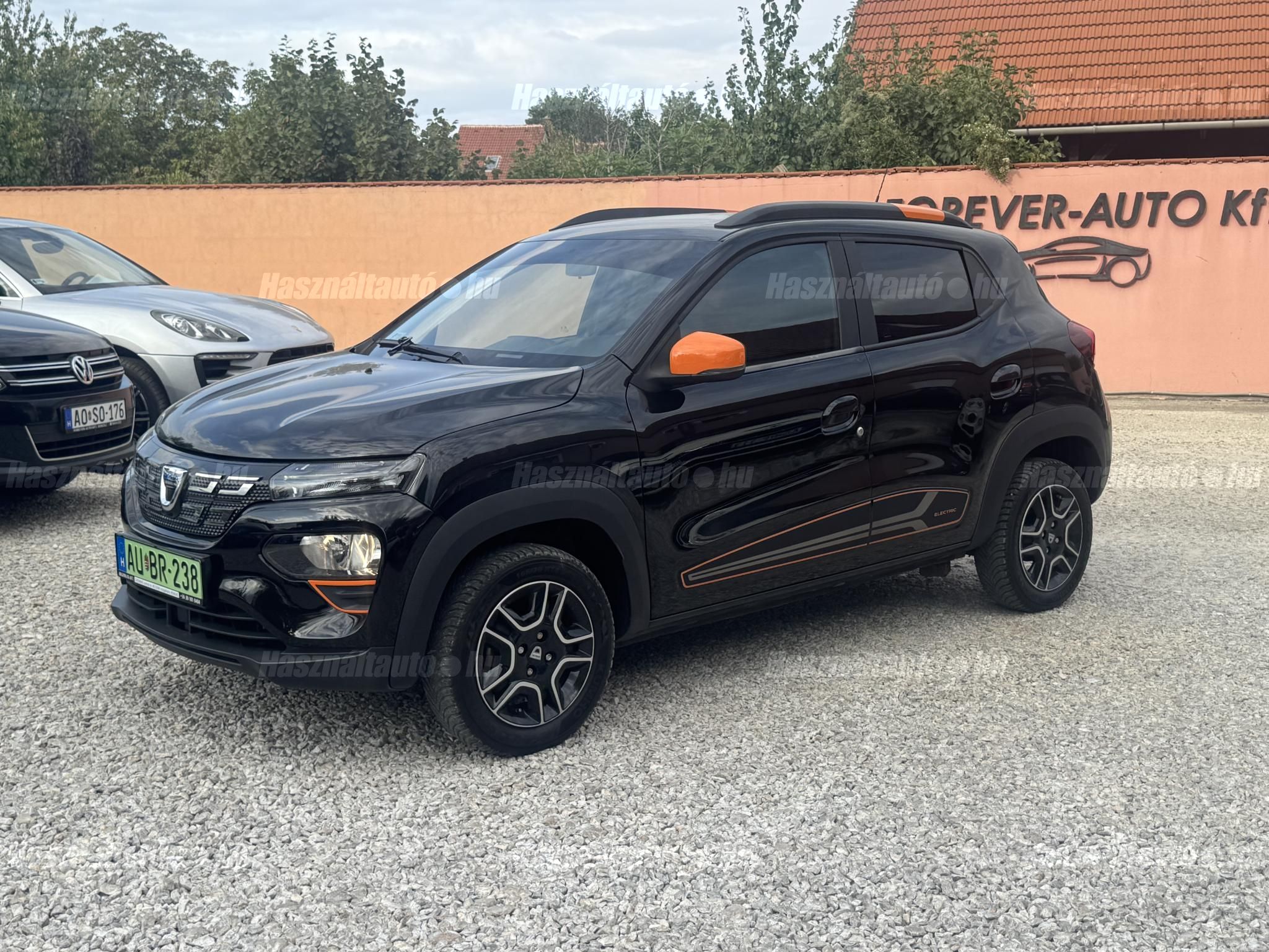 DACIA SPRING 2022/10 - 1
