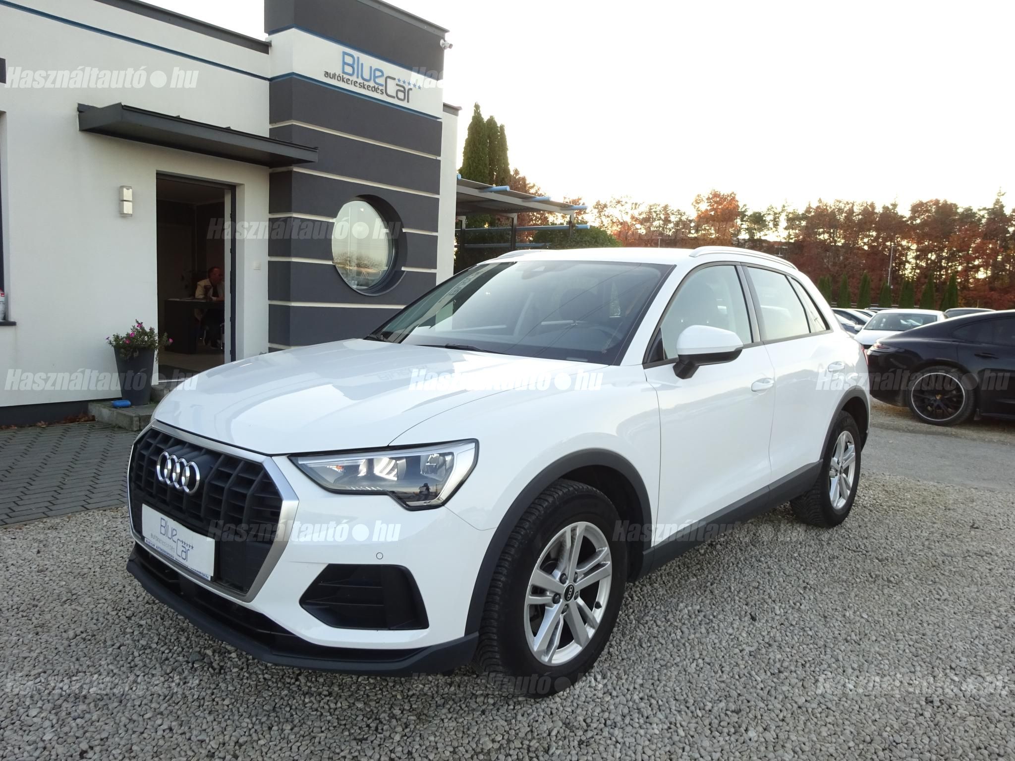 AUDI Q3 2021/2 - 1