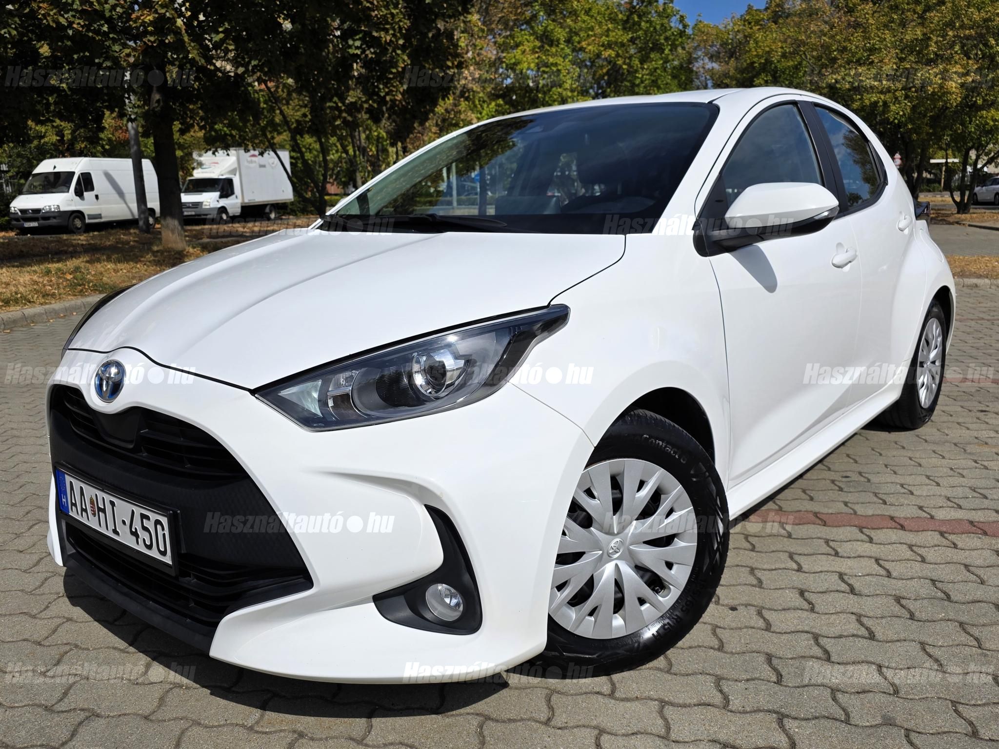 TOYOTA YARIS 2022/12 - 1