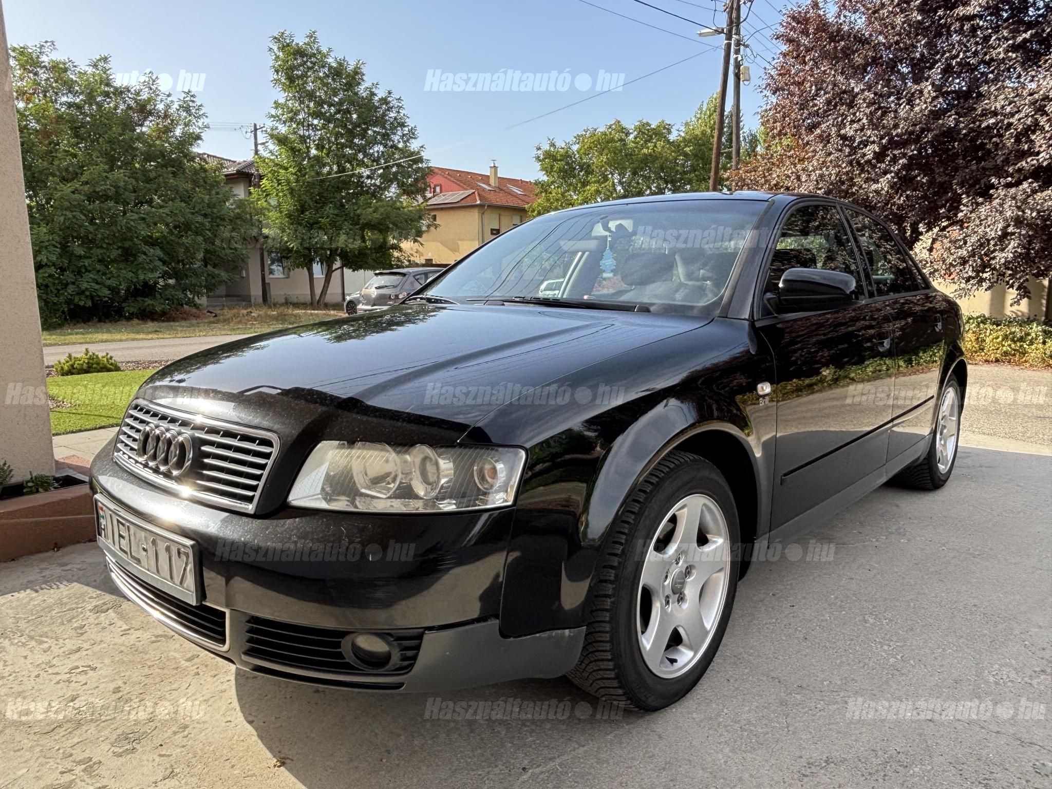AUDI A4 2002/11 - 1
