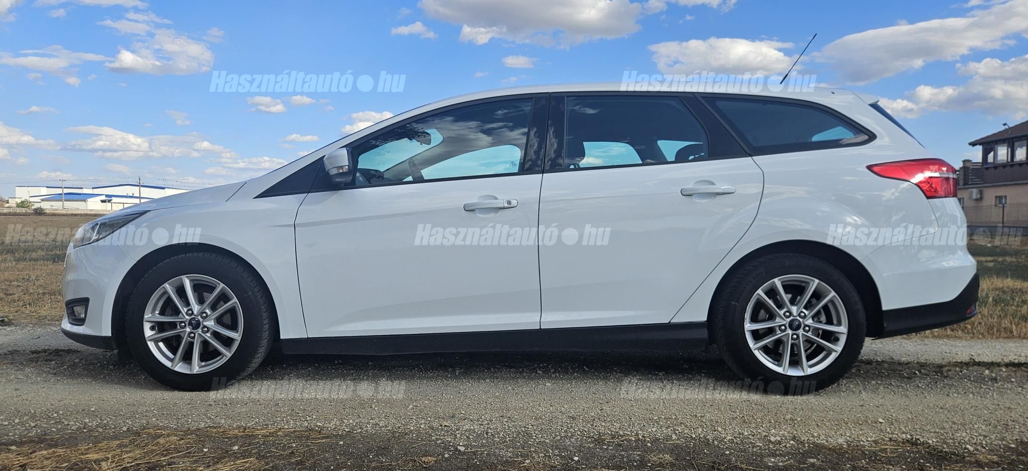 FORD FOCUS 2015/10 - 1