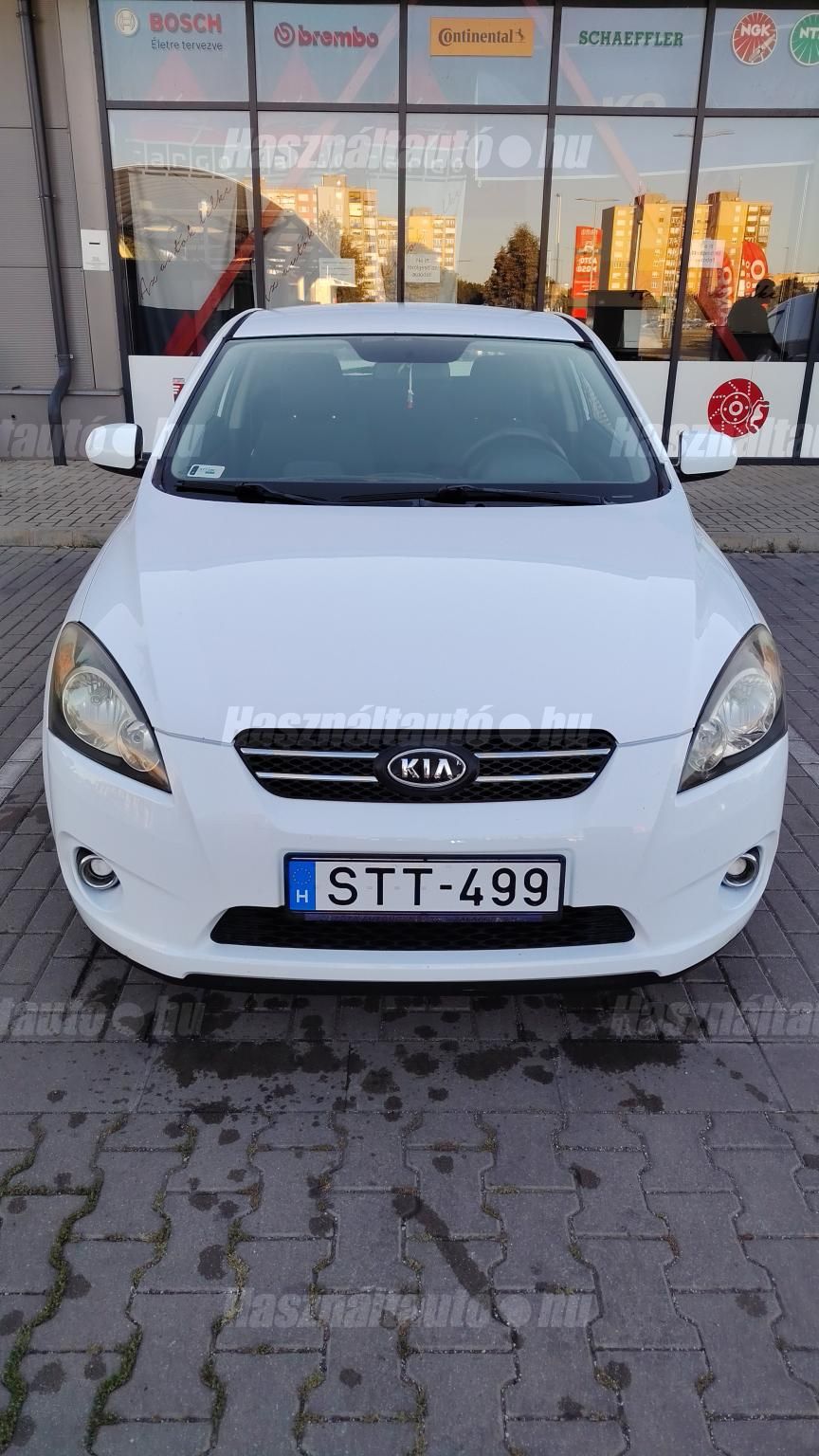 KIA PRO CEE'D 2010/5 - 1