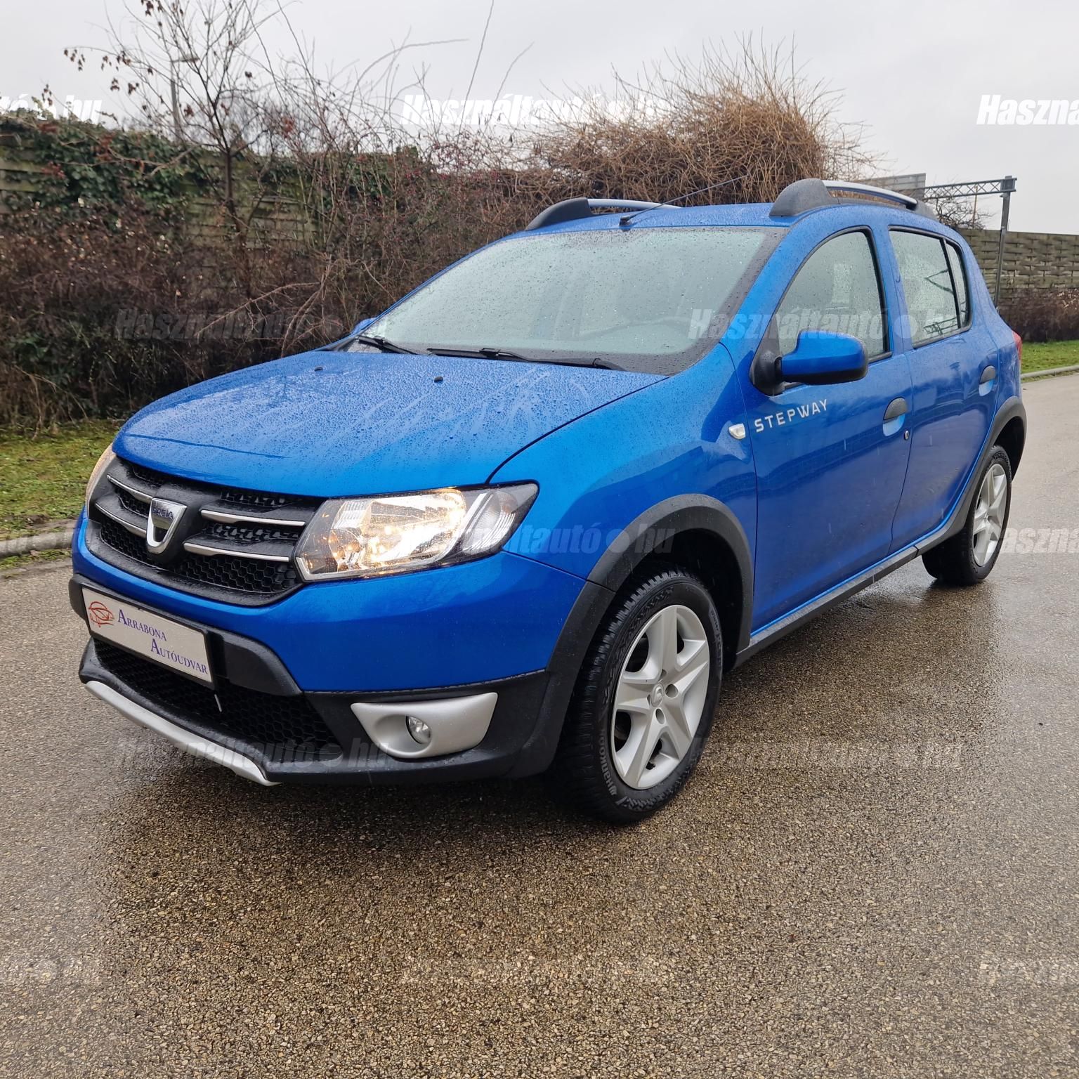 DACIA SANDERO 2016/3 - 1
