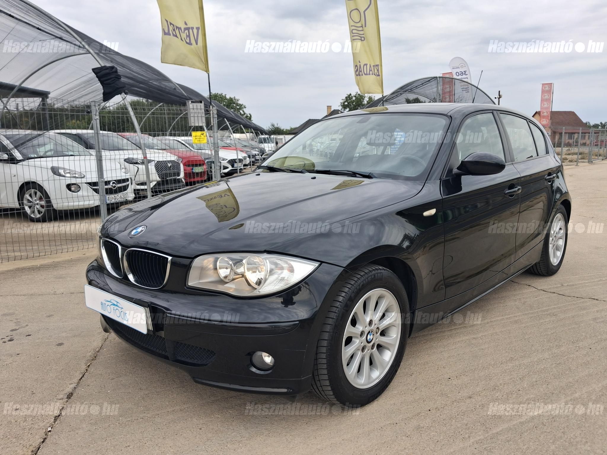 BMW 120 2006/12 - 1