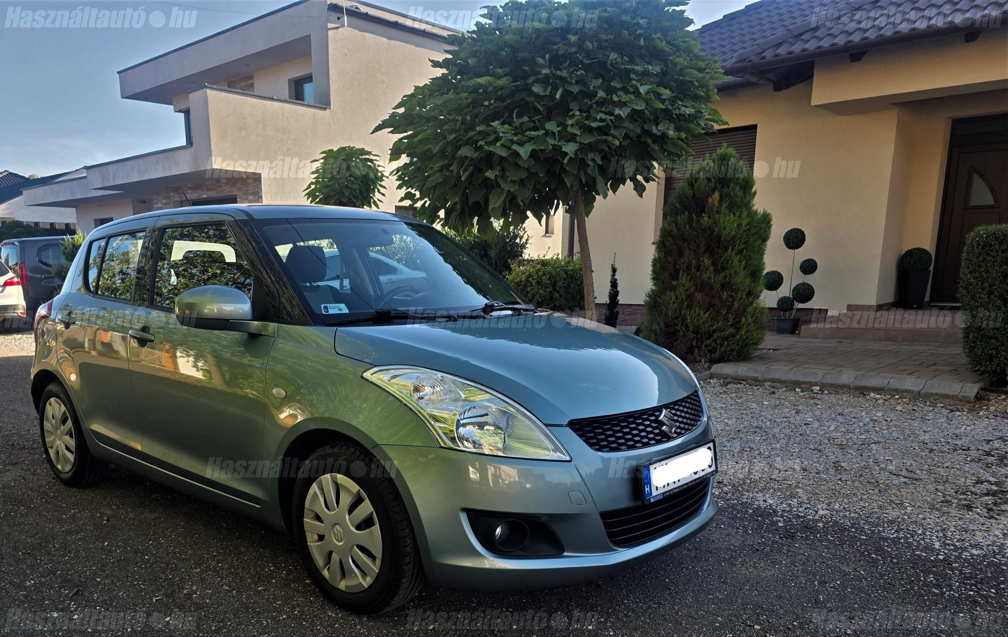 SUZUKI SWIFT 2013/6 - 1