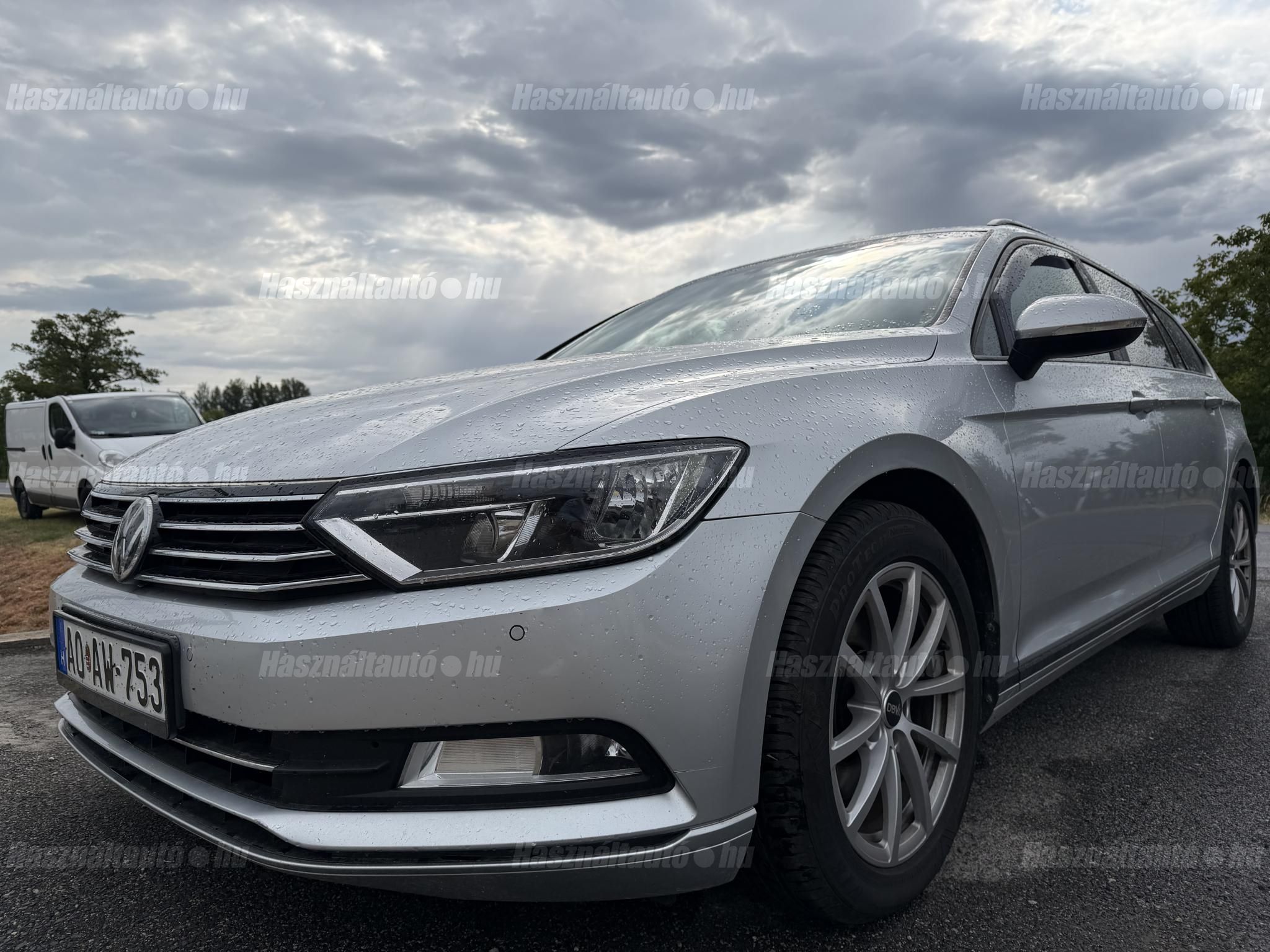 VOLKSWAGEN PASSAT 2018/6 - 1