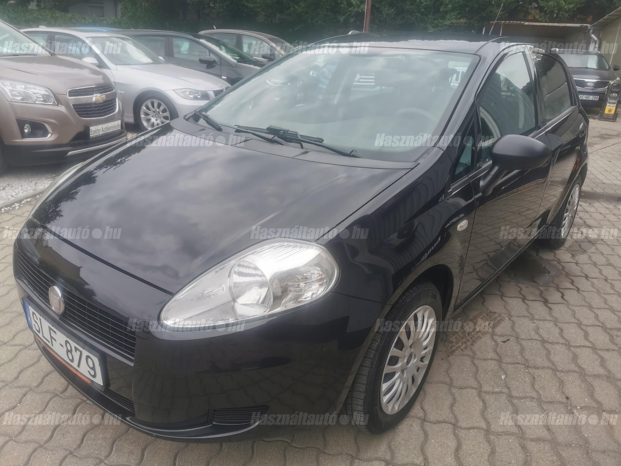FIAT GRANDE PUNTO 2011/6 - 1