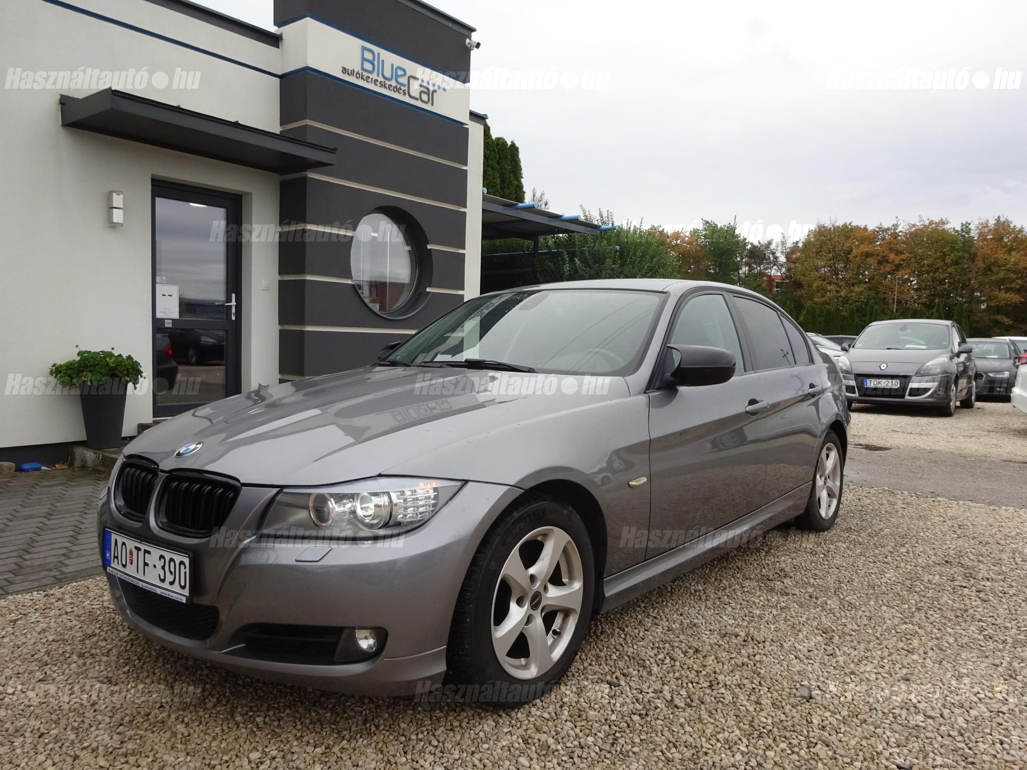 BMW 318 2011/7 - 1