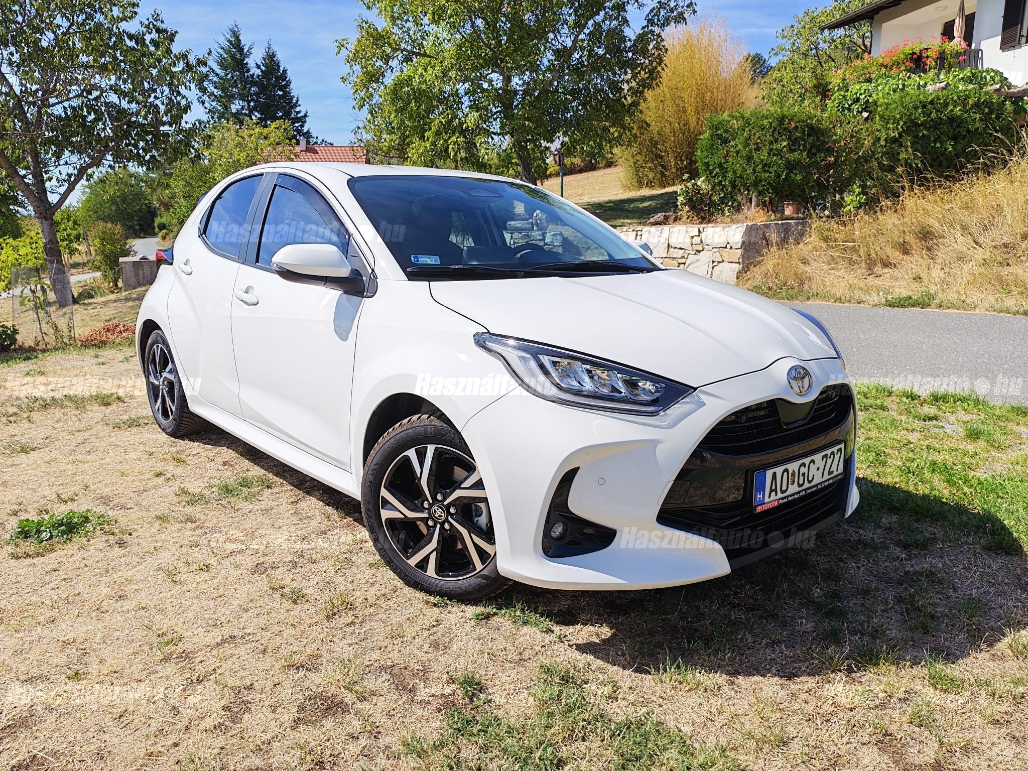 TOYOTA YARIS 2024/12 - 1