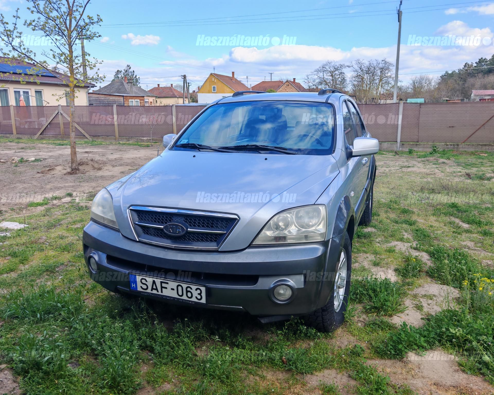 KIA SORENTO 2004 - 1