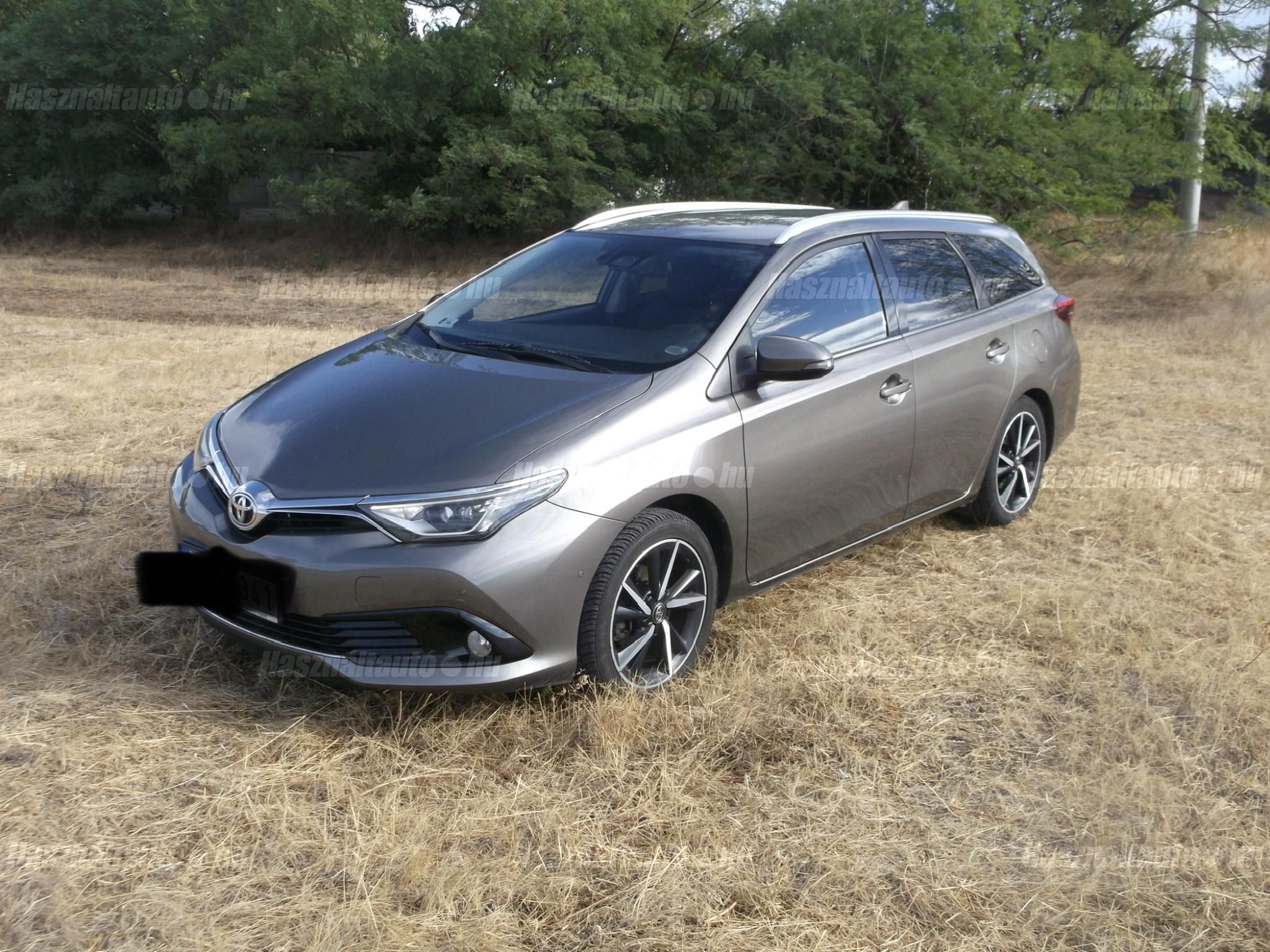 TOYOTA AURIS 2017/3 - 1