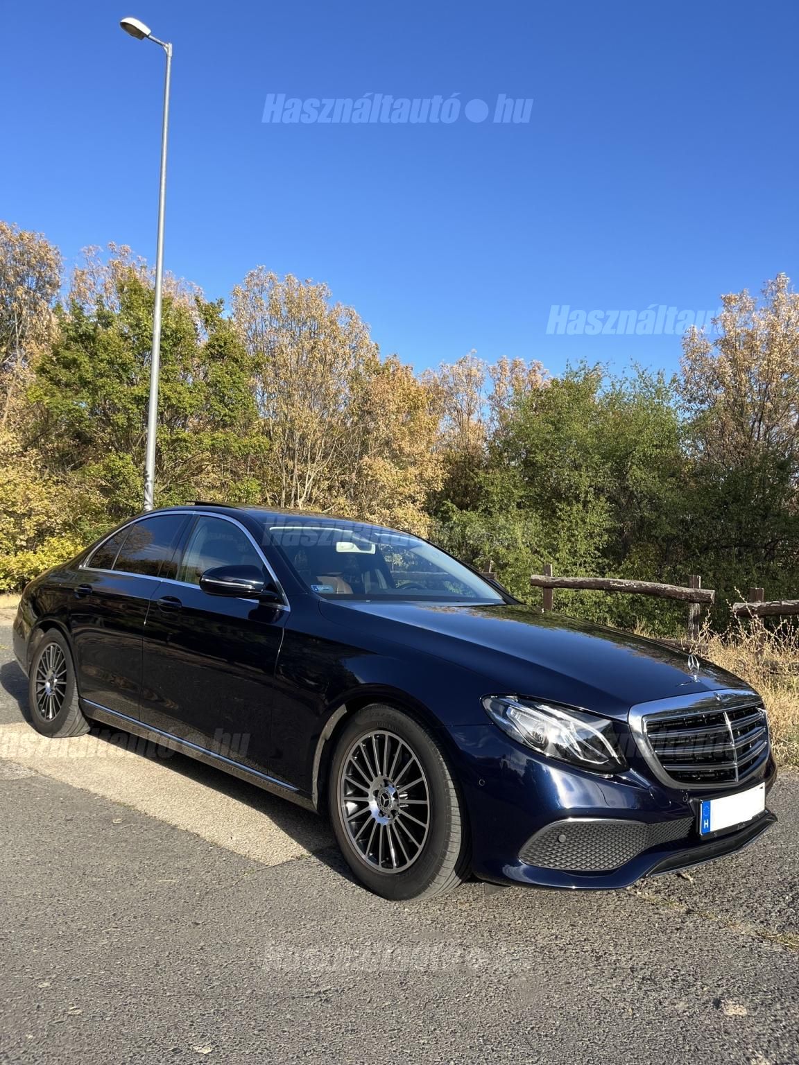 MERCEDES-BENZ E 200 2019/8 - 1