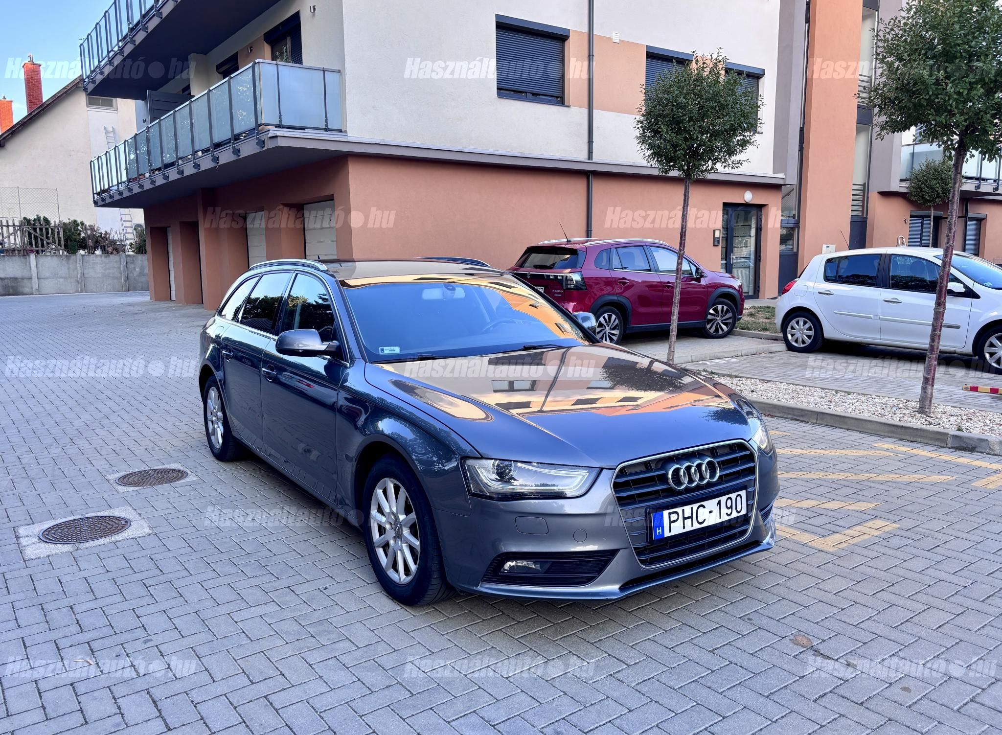 AUDI A4 2014/8 - 1
