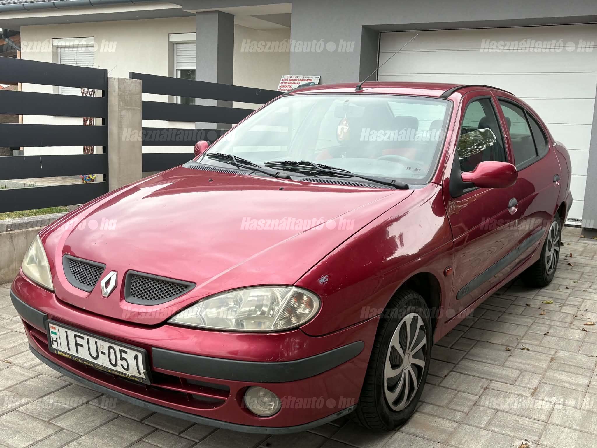 RENAULT MEGANE 2002/7 - 1