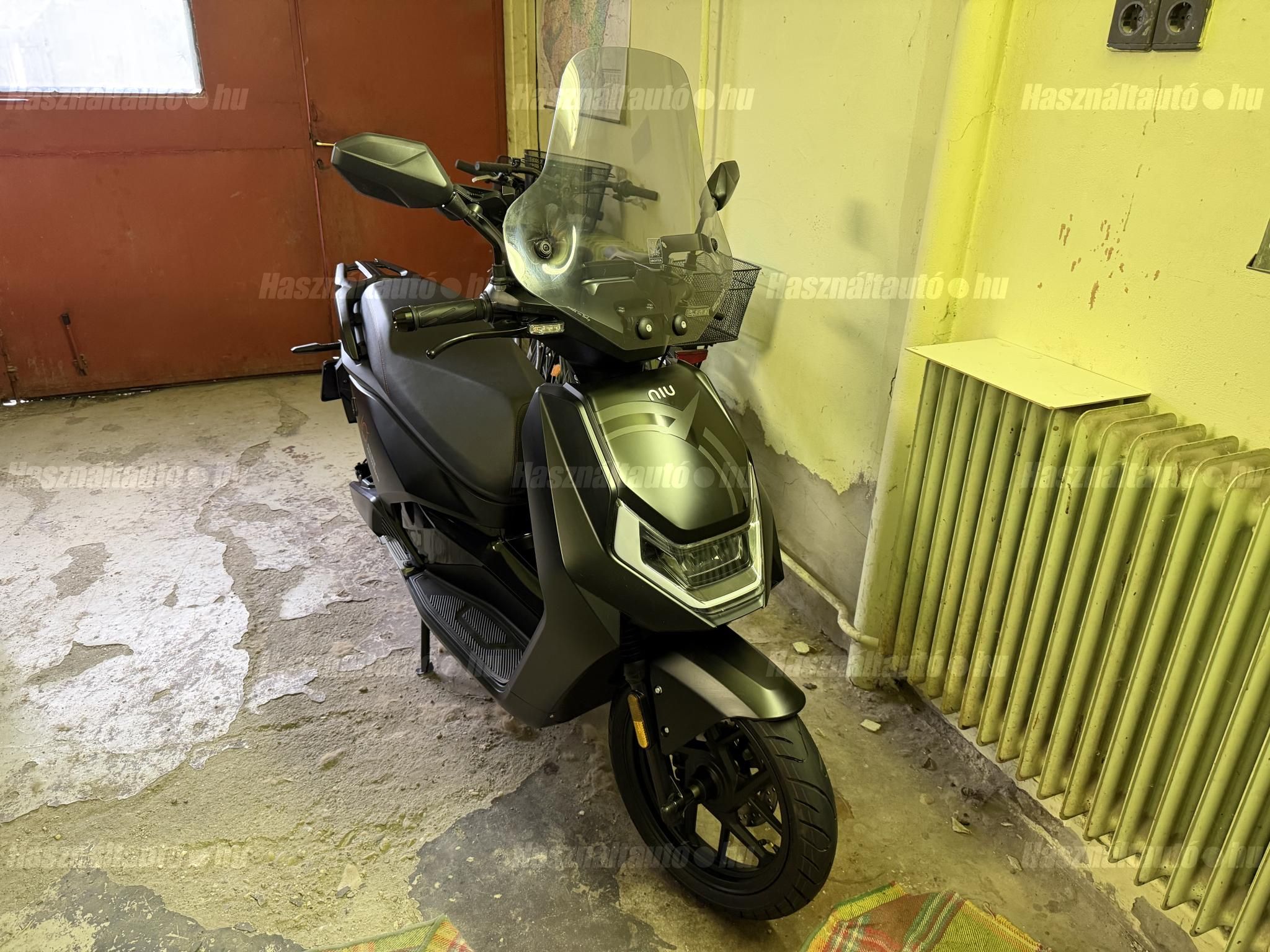 NIU NIU FQI 500 2025/8 - 1