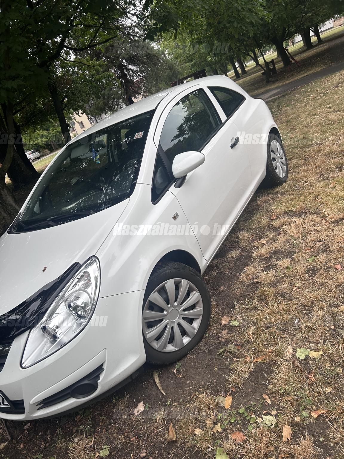 OPEL CORSA 2009/2 - 1