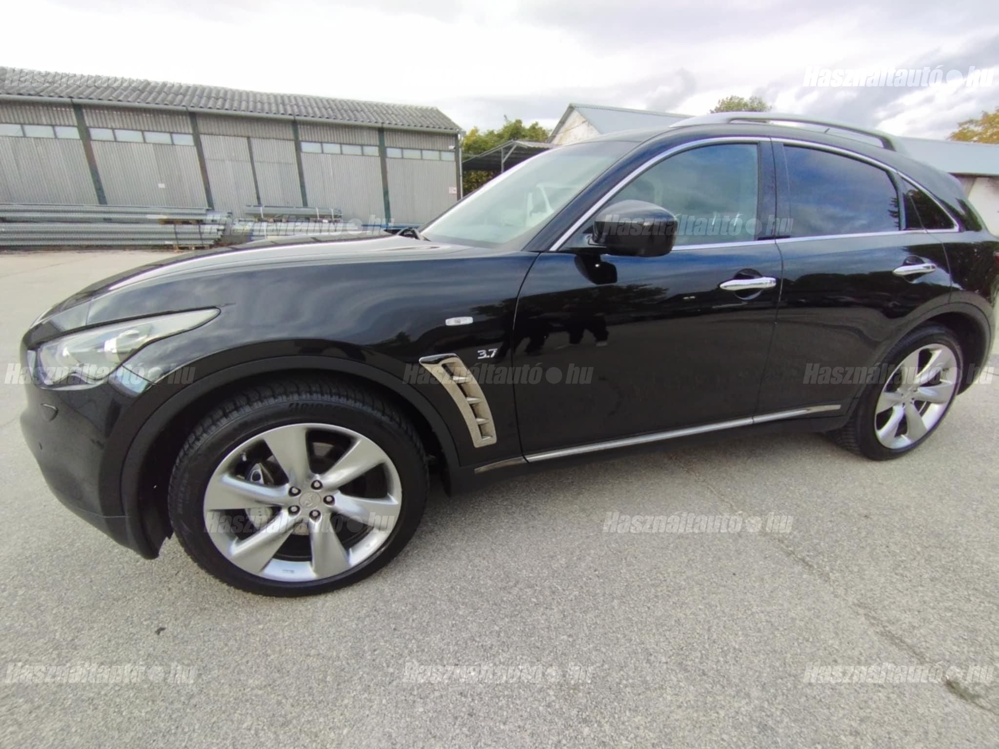 INFINITI QX70 2016/4 - 1