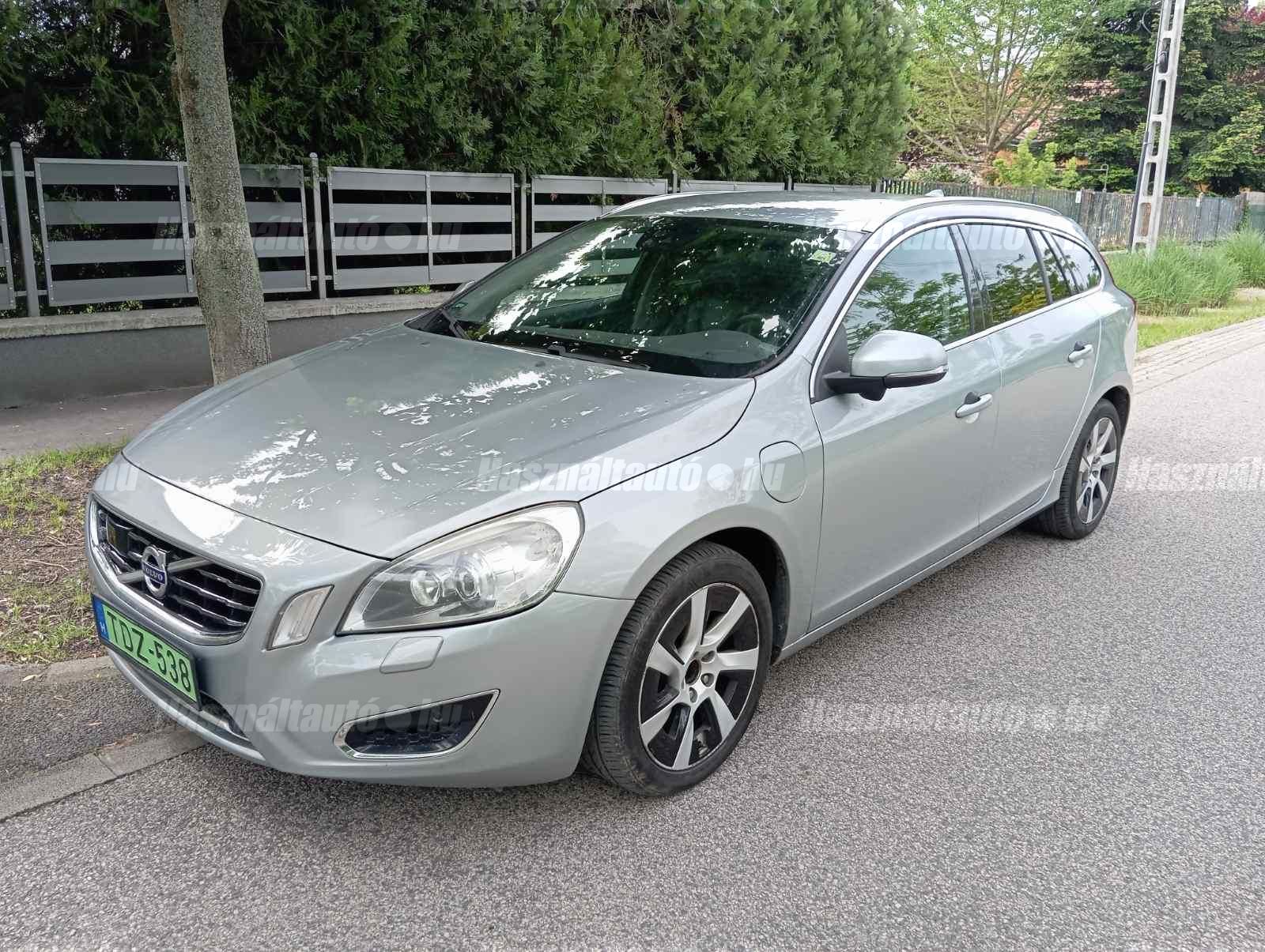 VOLVO V60 2013 - 1