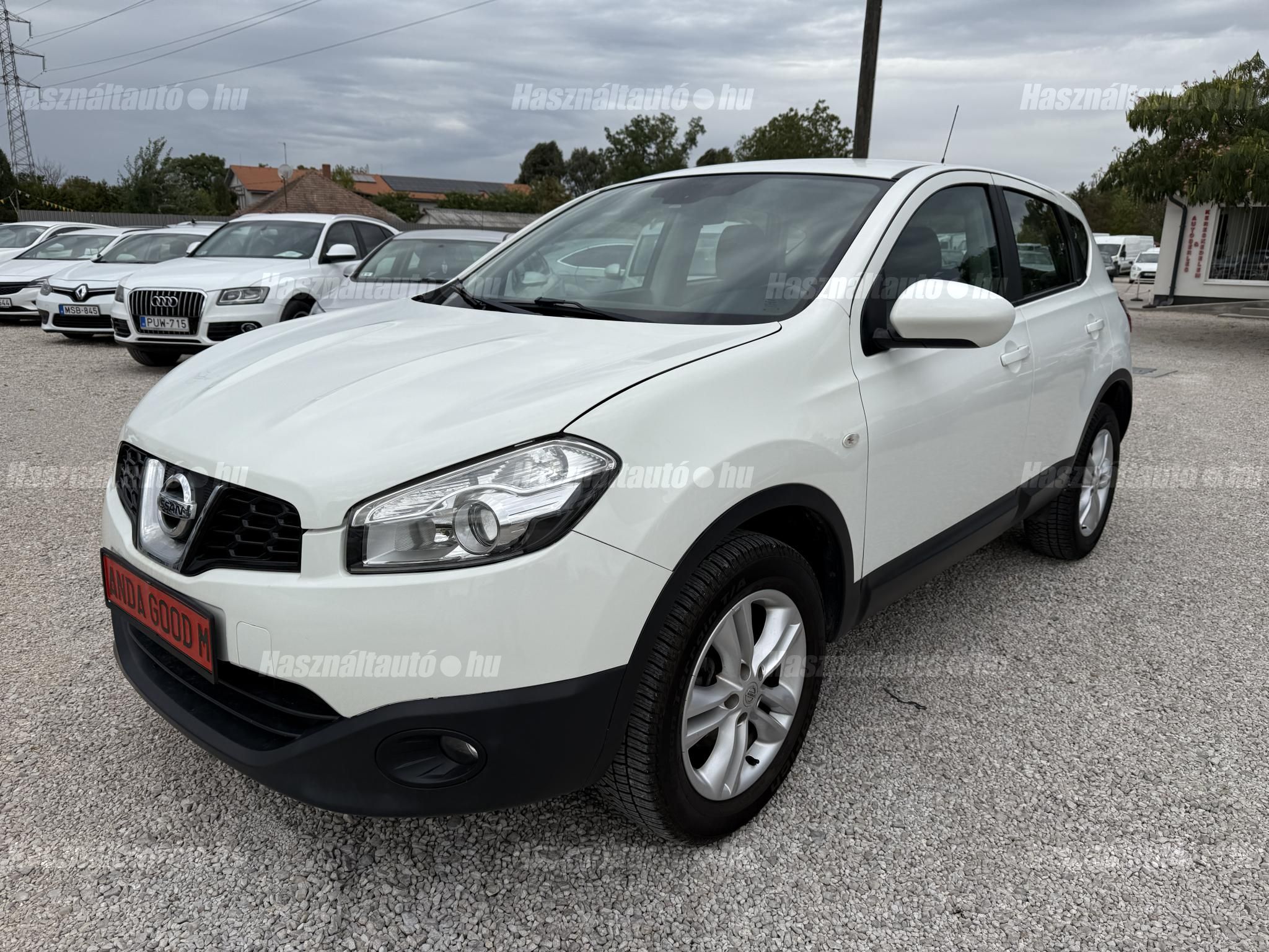 NISSAN QASHQAI 2012/3 - 1