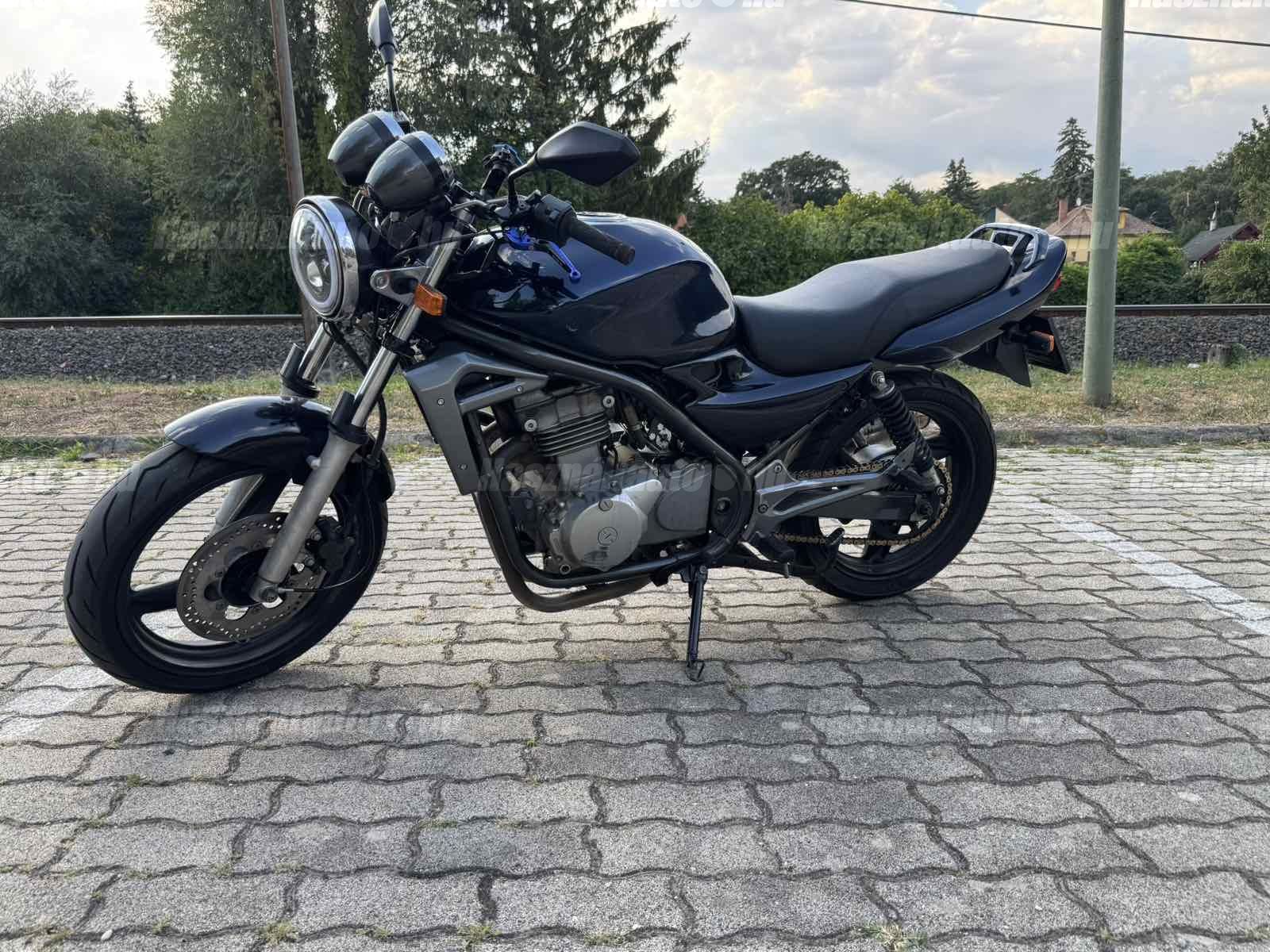 KAWASAKI ER-5 2004/5 - 1