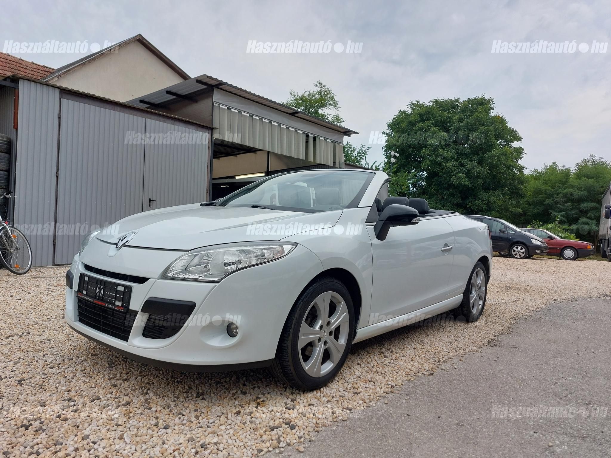 RENAULT MEGANE 2011/12 - 1