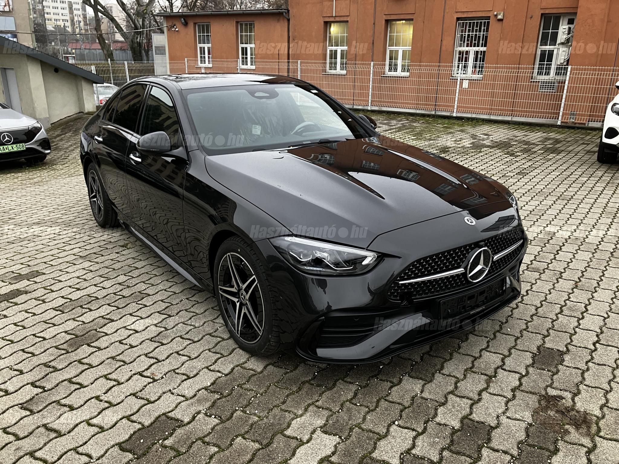 MERCEDES-BENZ C 220 2025/8 - 1