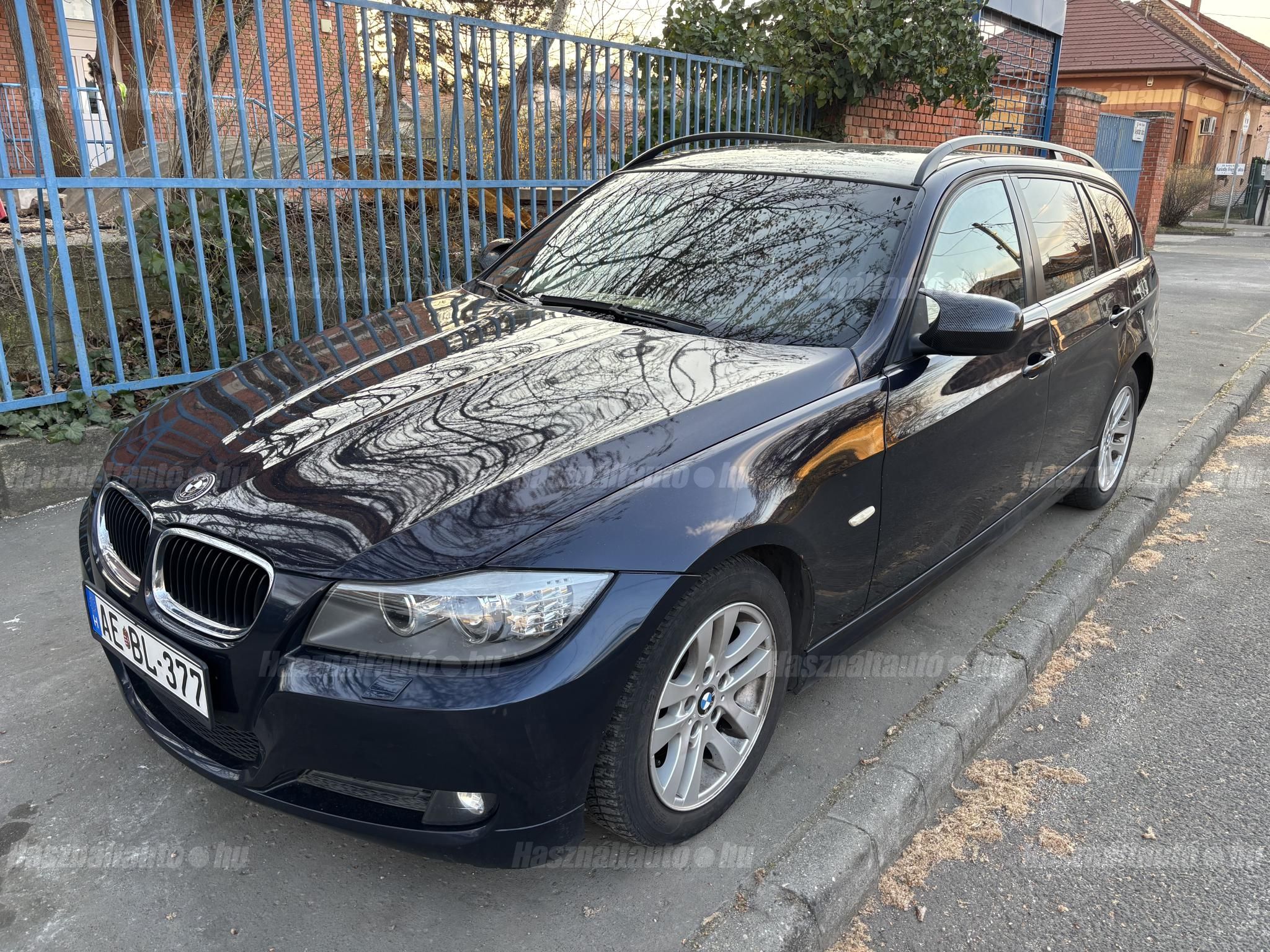 BMW 320 2009/8 - 1