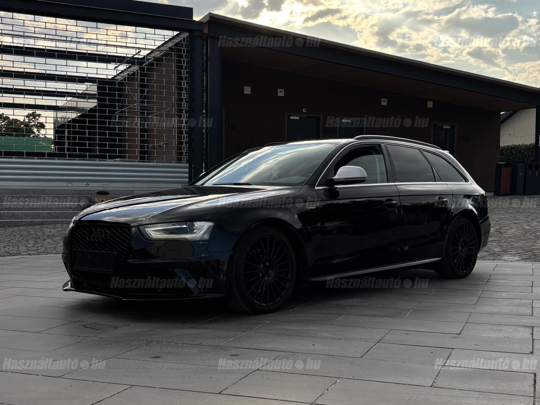AUDI A4 2012/9 - 1