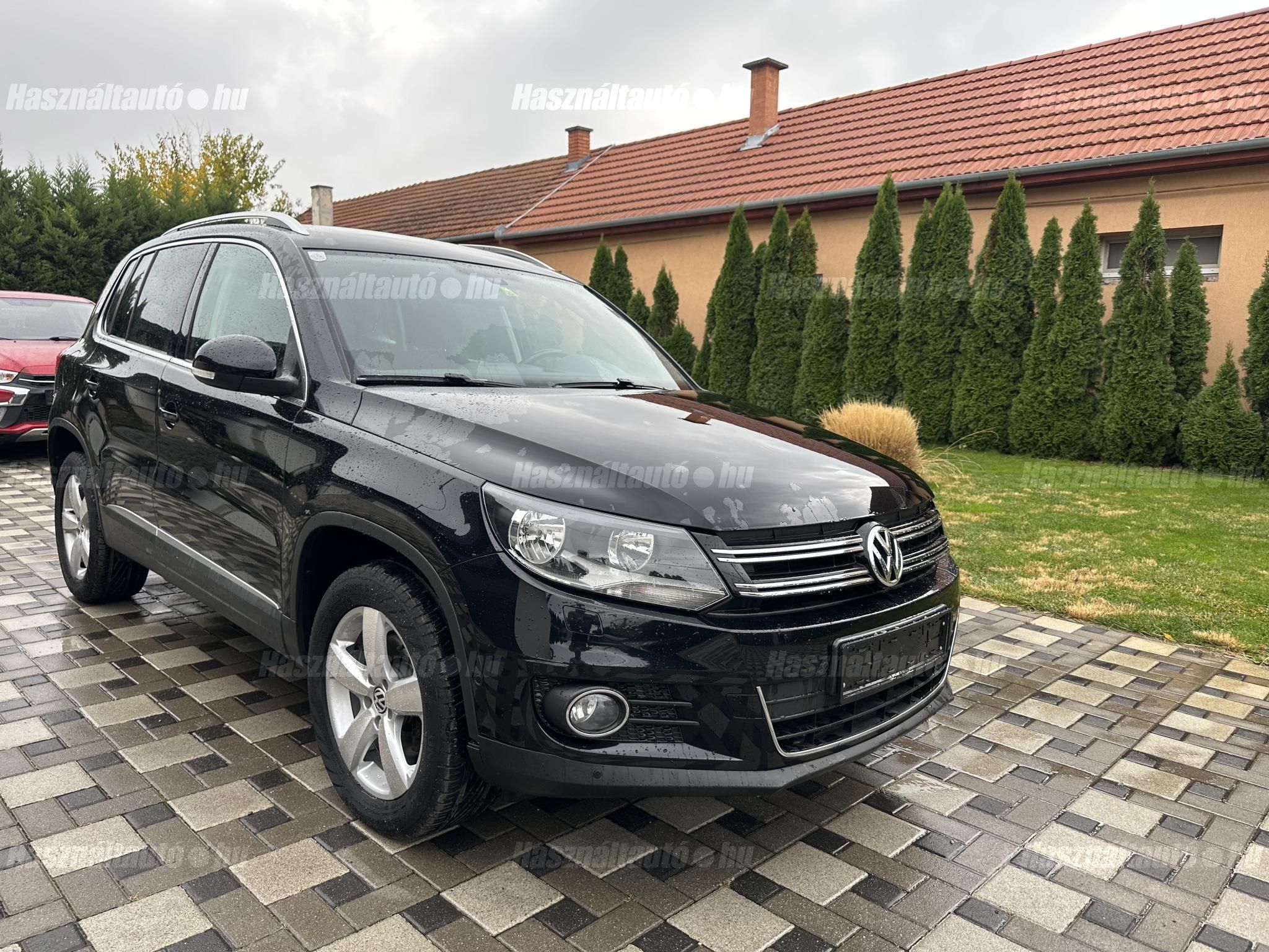VOLKSWAGEN TIGUAN 2011/12 - 1