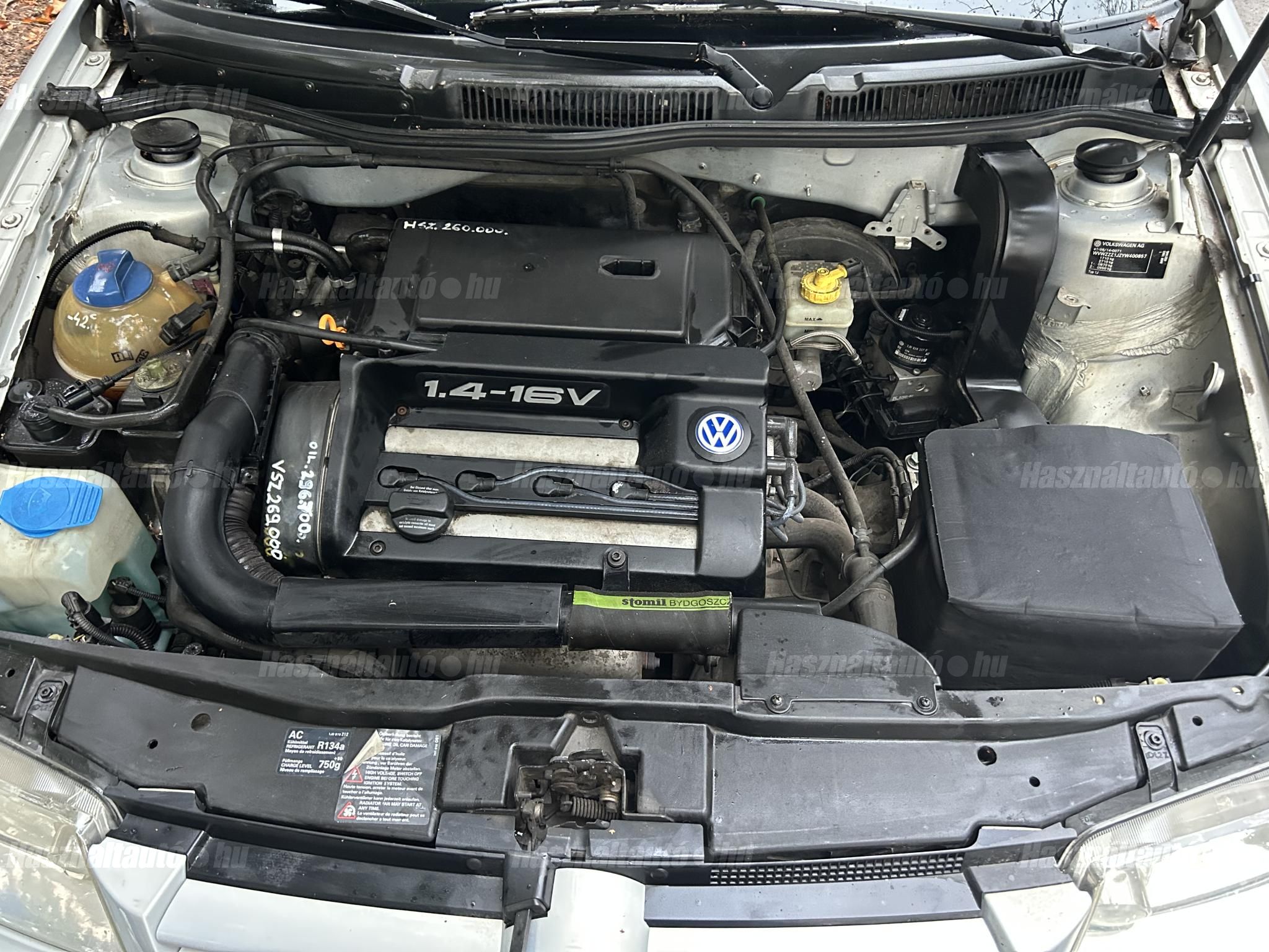 VOLKSWAGEN BORA 1999/11 - 1