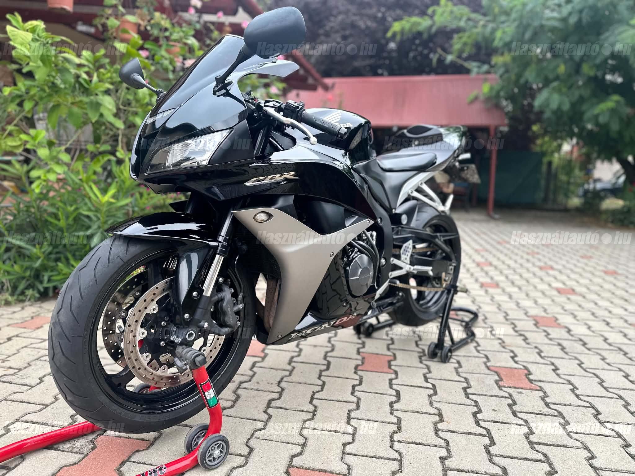 HONDA CBR 600 RR 2007 - 1
