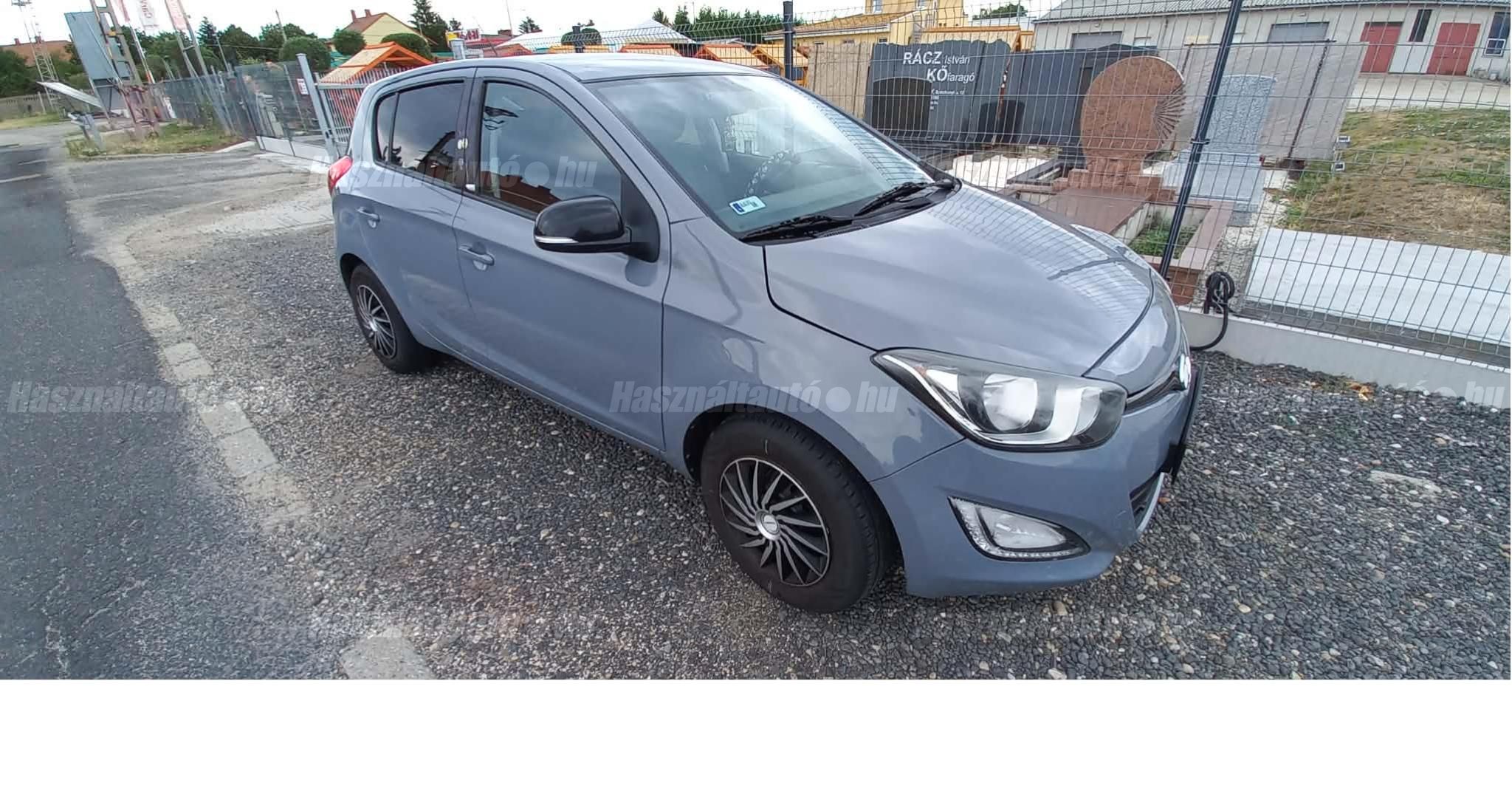 HYUNDAI I20 2014/3 - 1