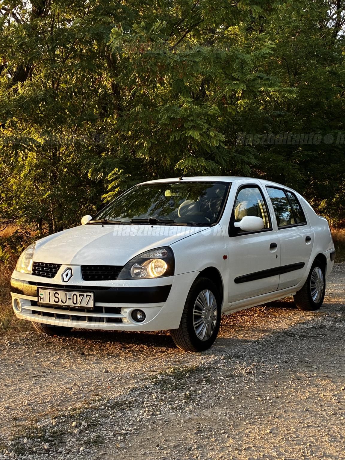 RENAULT THALIA 2003/12 - 1