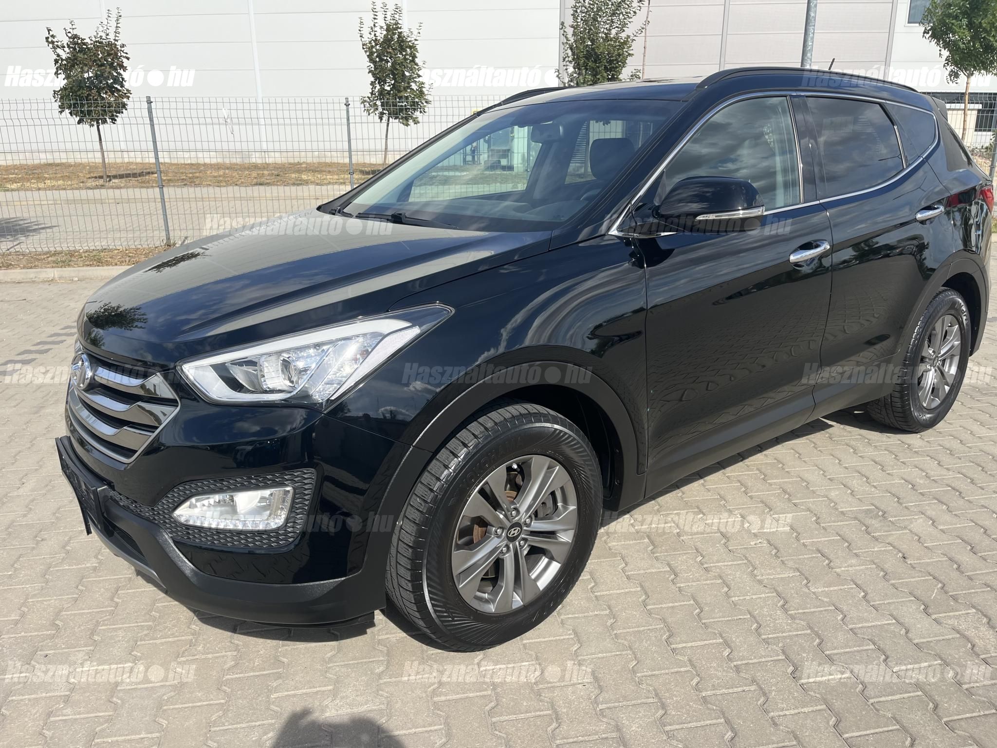 HYUNDAI SANTA FE 2016/7 - 1