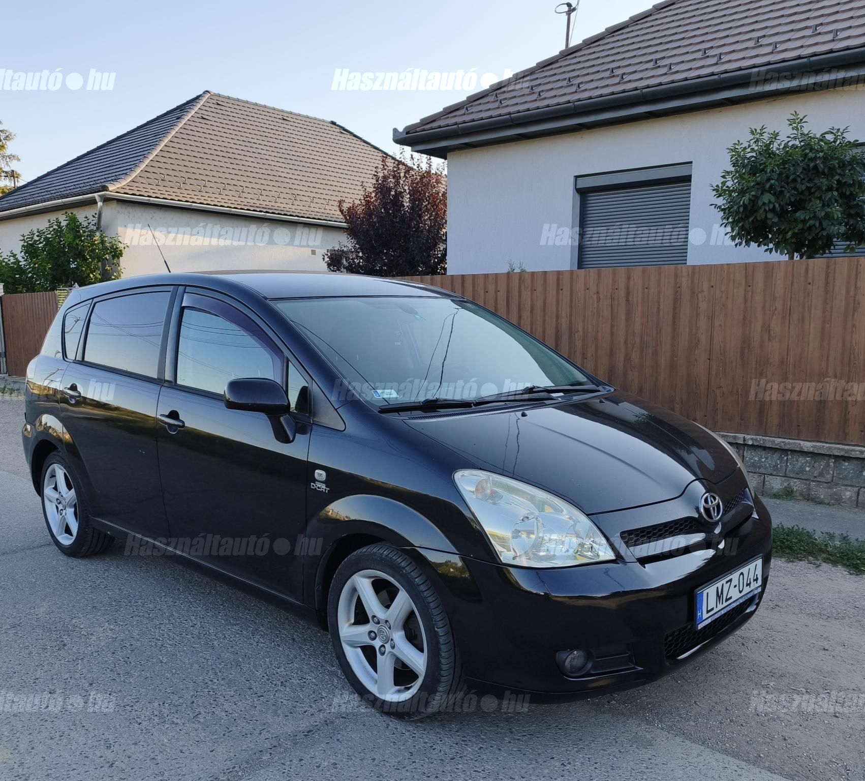 TOYOTA COROLLA VERSO 2005 - 1