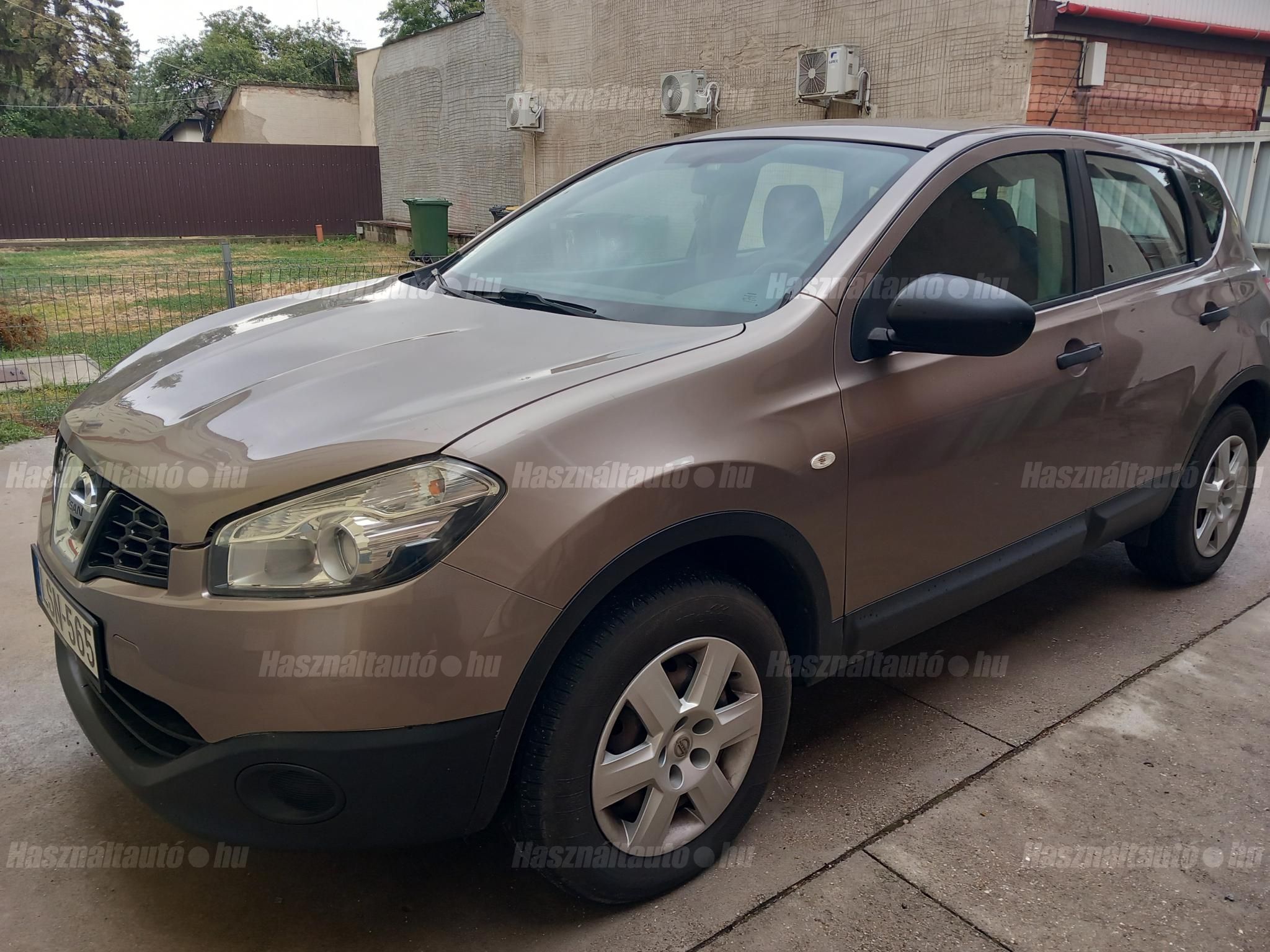 NISSAN QASHQAI 2010 - 1