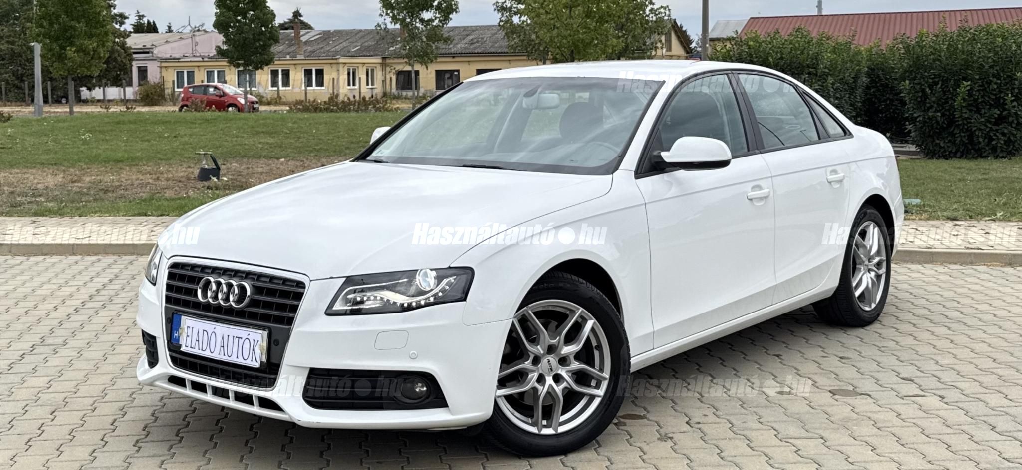 AUDI A4 2010/10 - 1