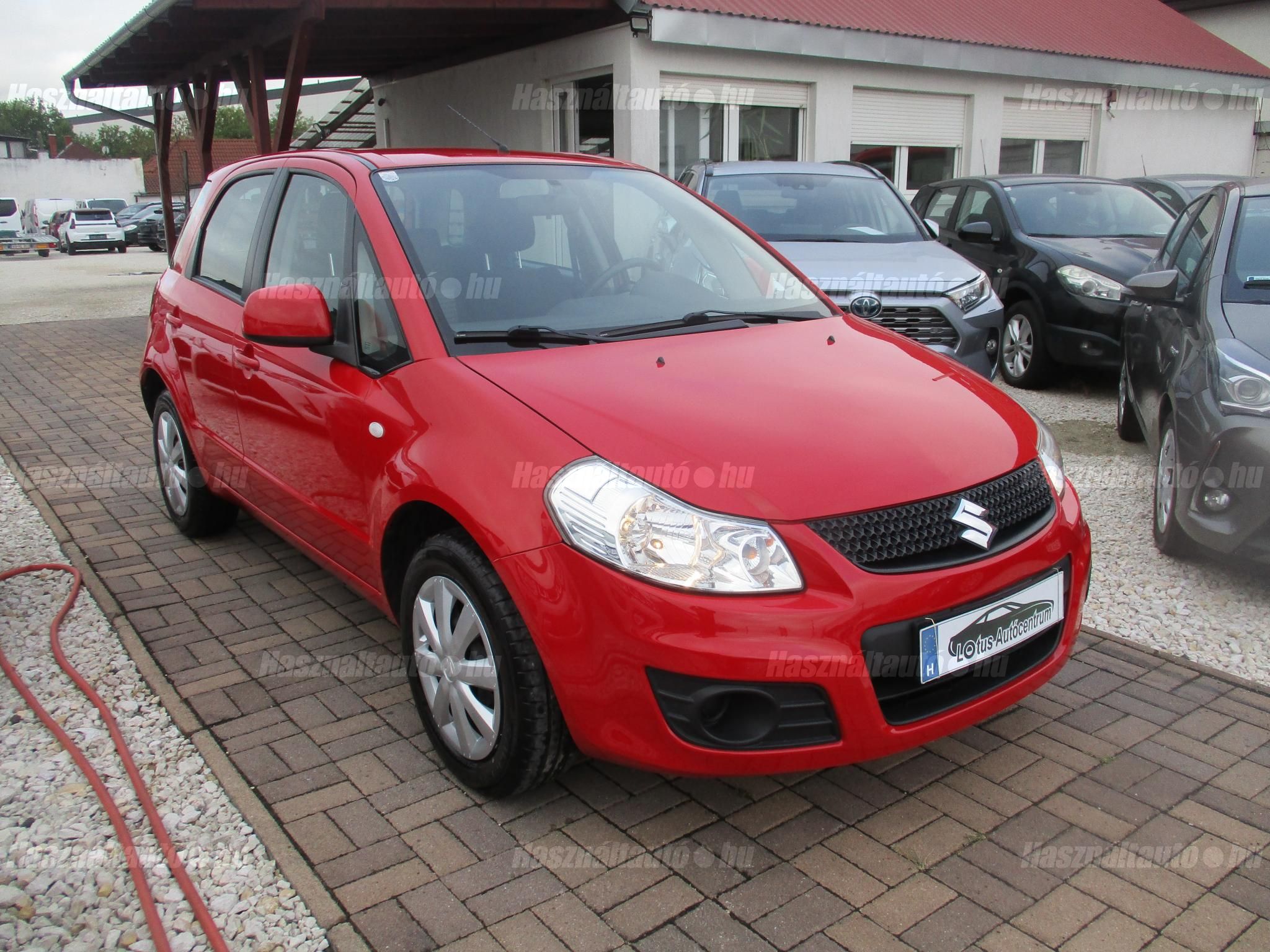 SUZUKI SX4 2013/5 - 1