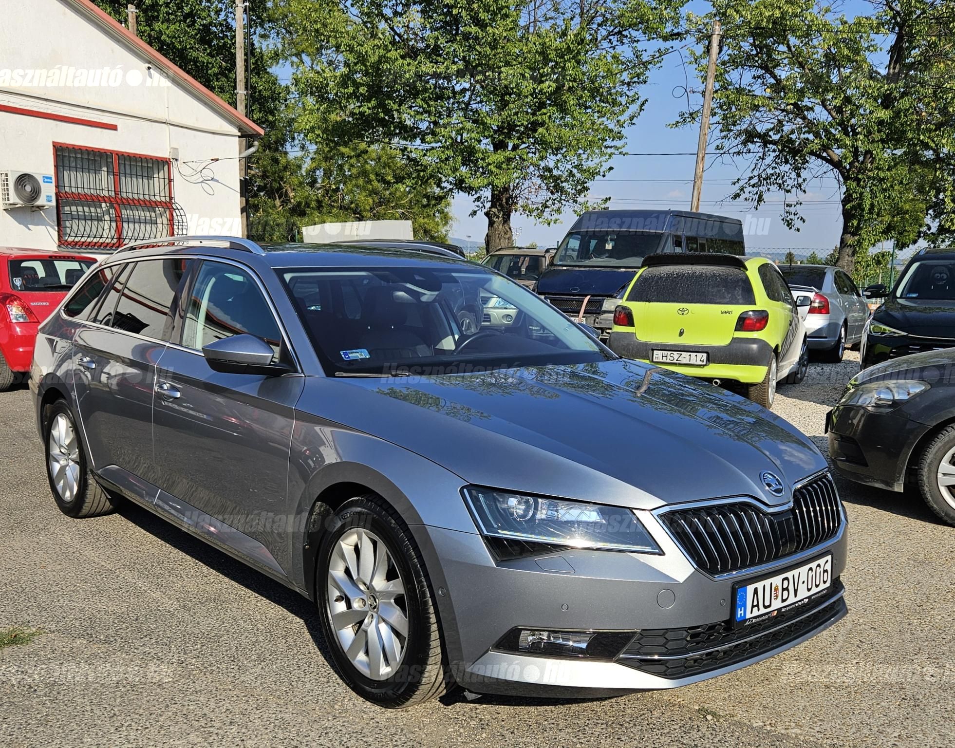 SKODA SUPERB 2018/10 - 1