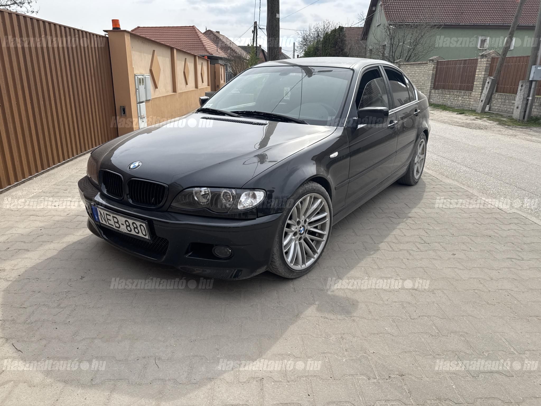 BMW 330 2003/4 - 1
