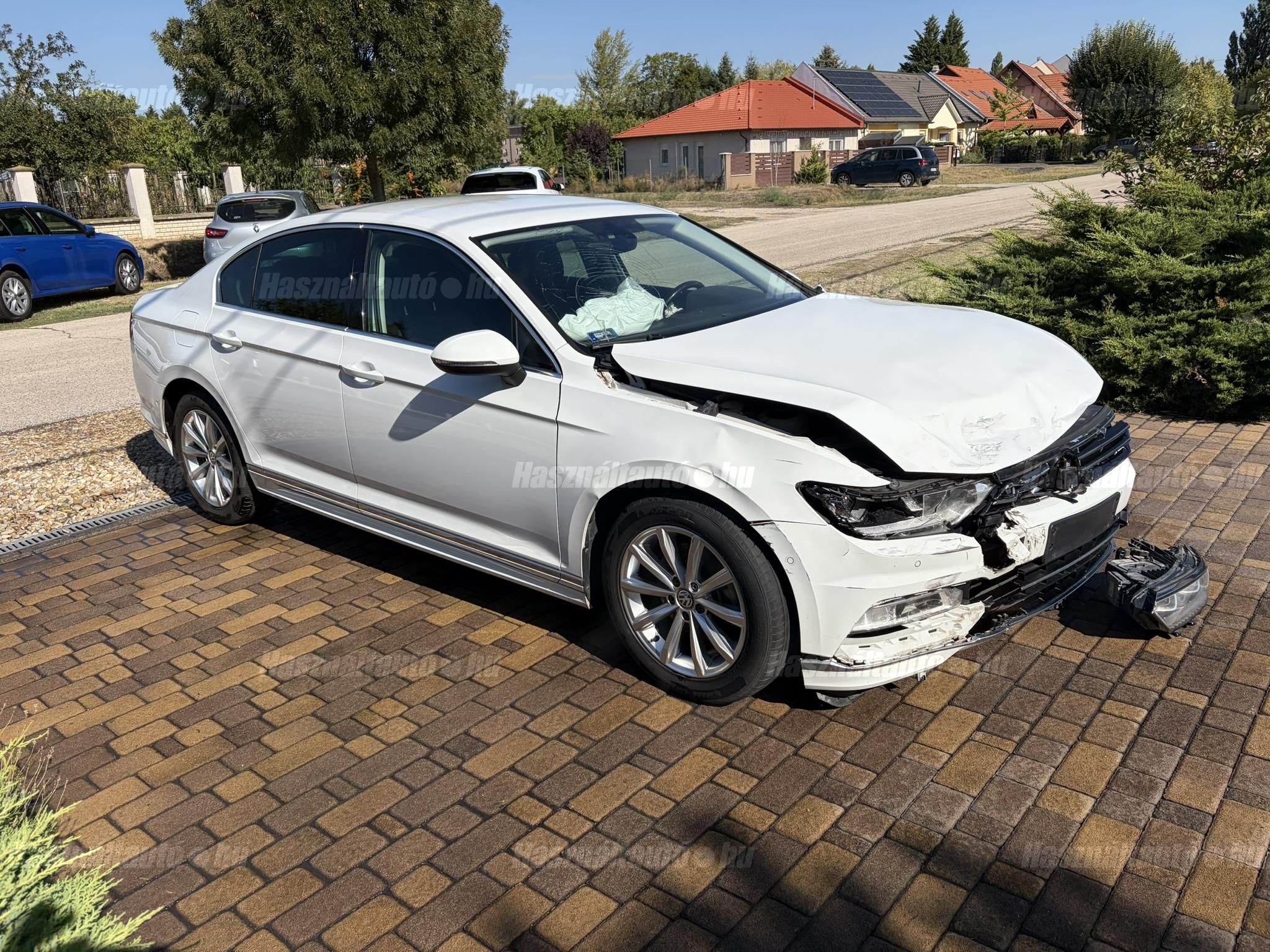 VOLKSWAGEN PASSAT 2017/7 - 1